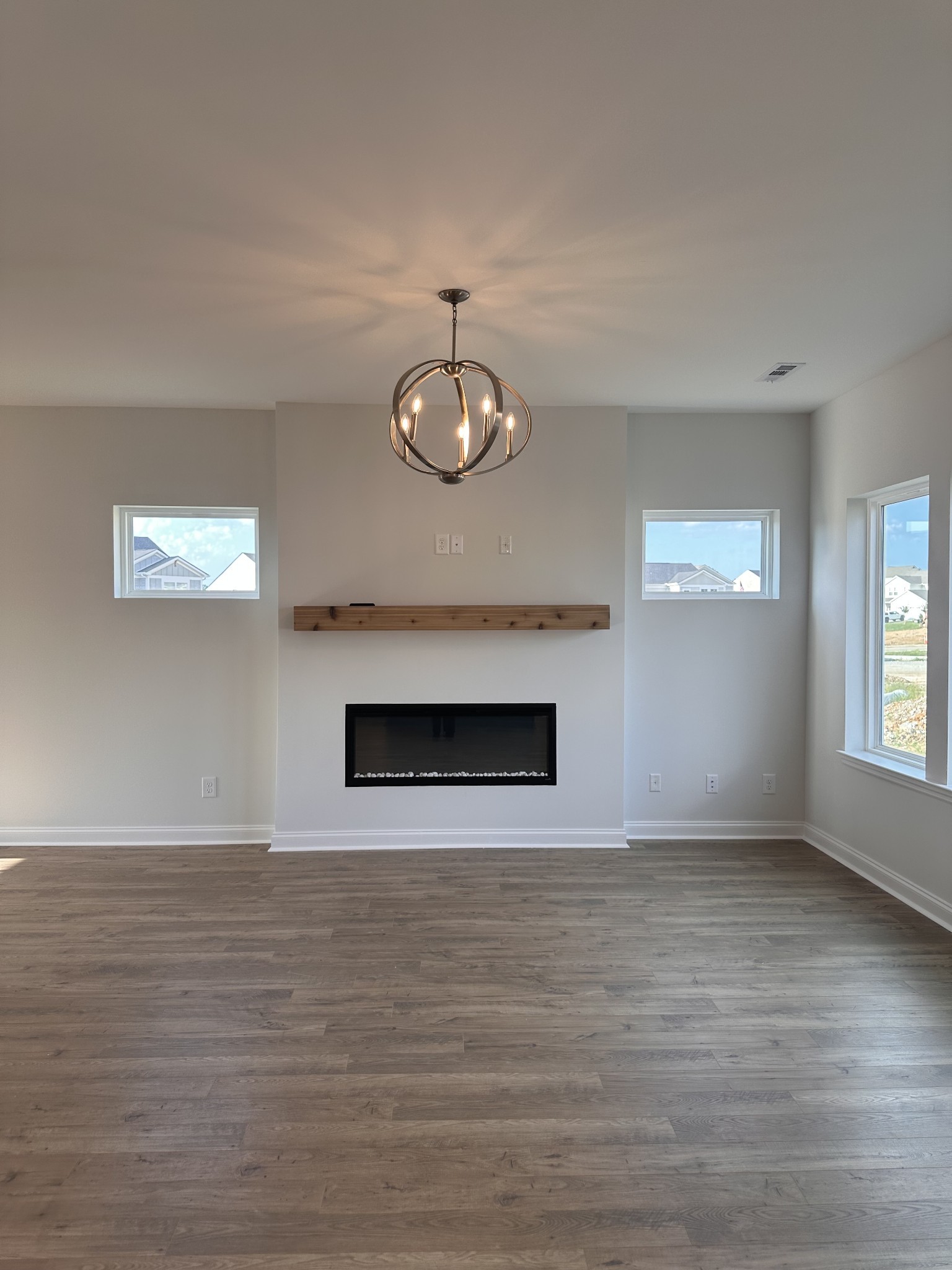 Image 20 of 41 For 14219 63rd Avenue