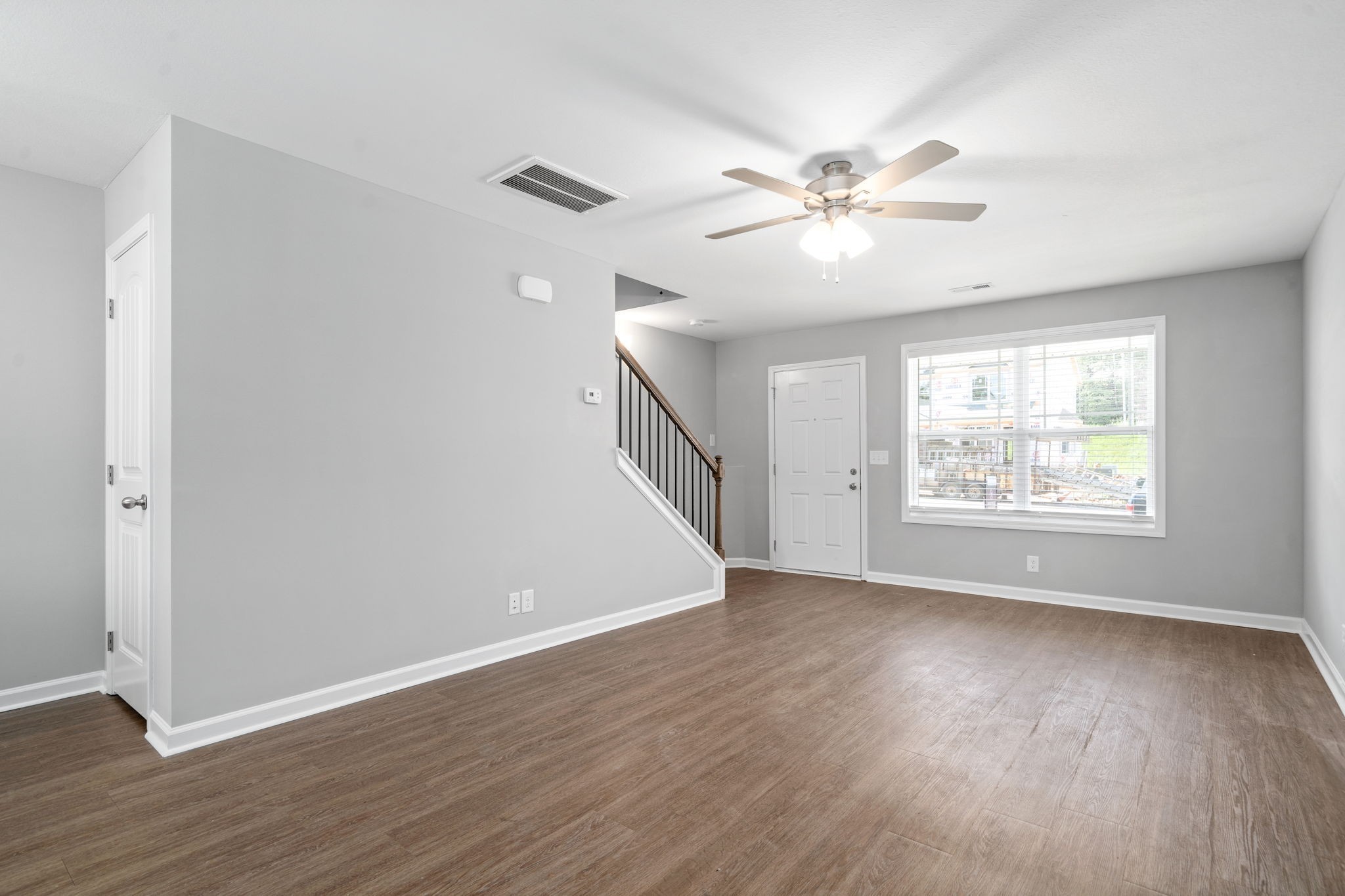Image 9 of 26 For 16231 20th Lane