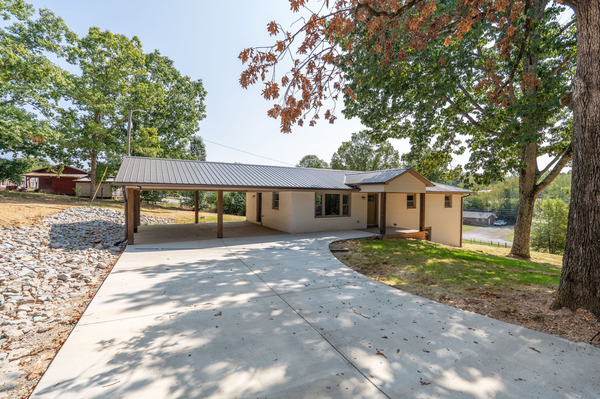 Image 7 of 42 For 808 Overlook Grove Drive