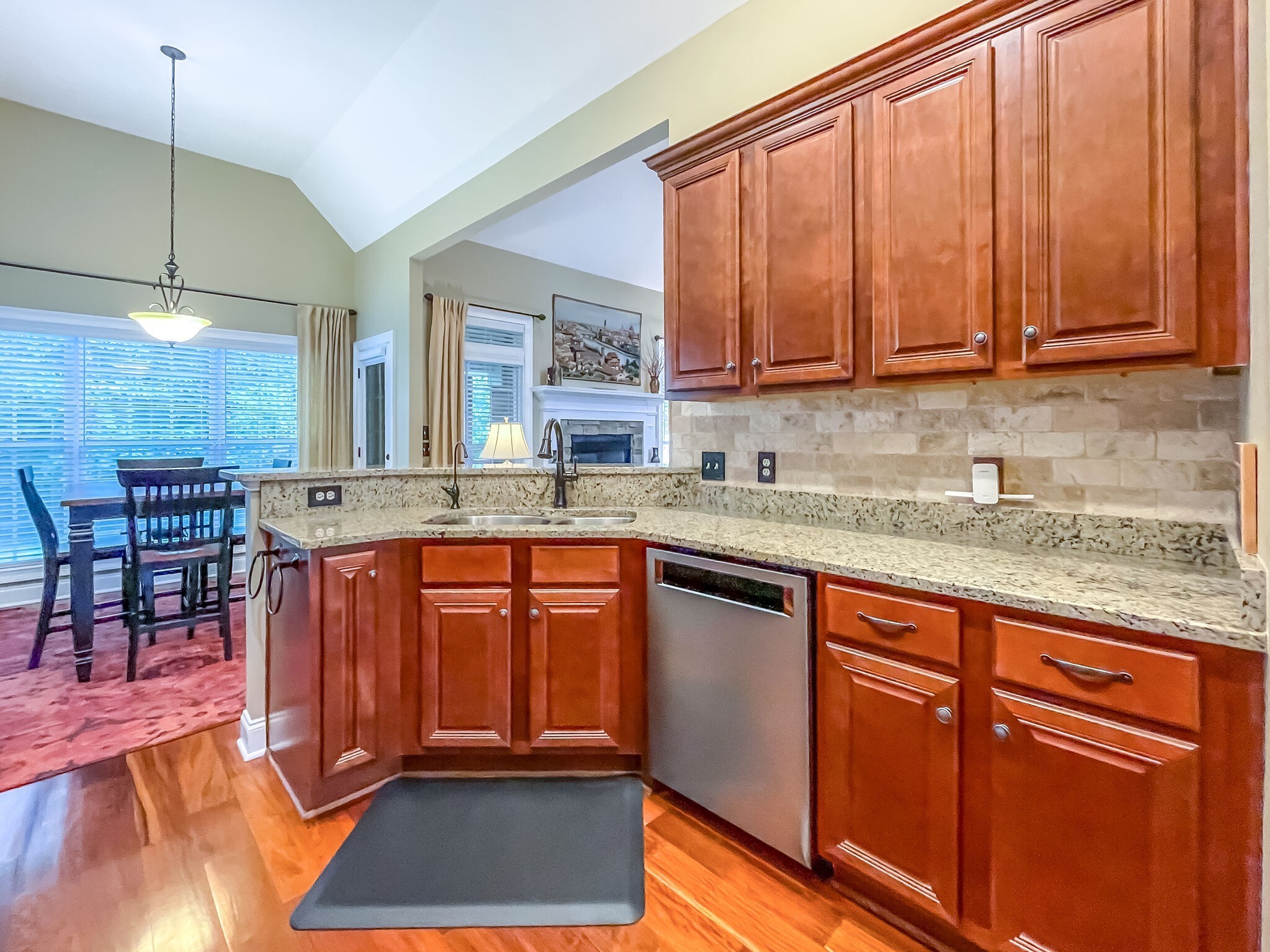 Image 5 of 44 For 5521 31st Street