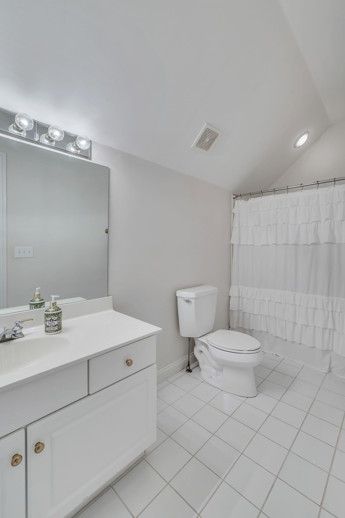 Image 36 of 45 For 3909 8th Street