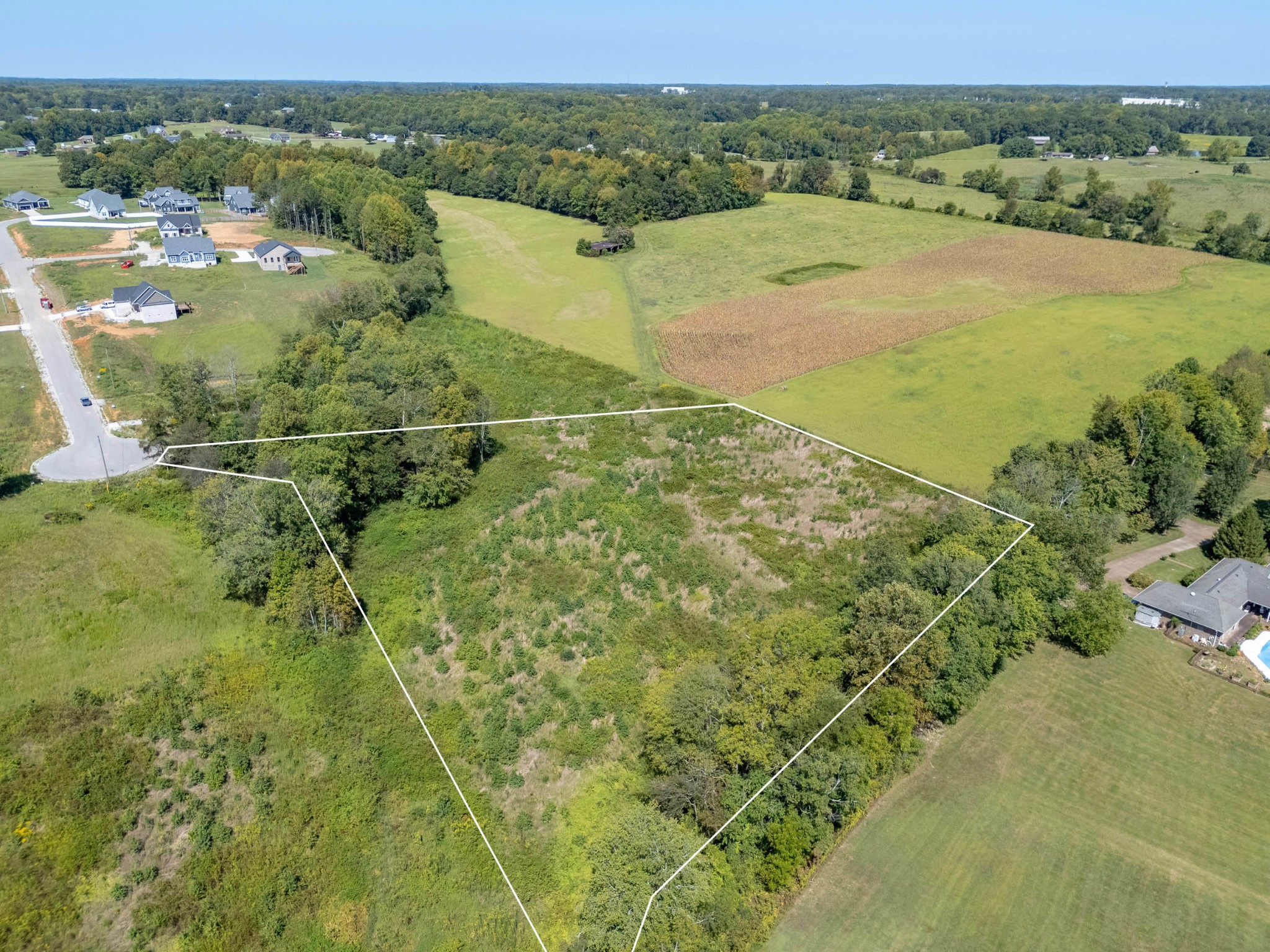 Image 4 of 19 For 9827 96th Street