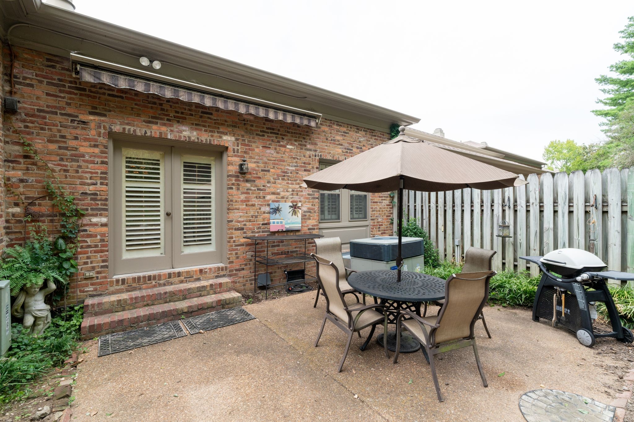 Image 14 of 37 For 11590 52nd Street