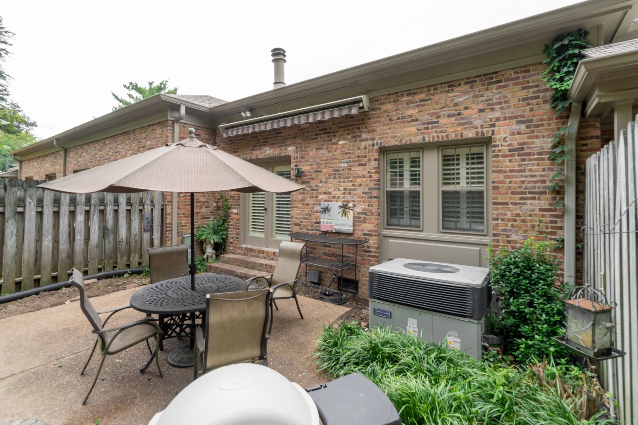 Image 15 of 37 For 11590 52nd Street