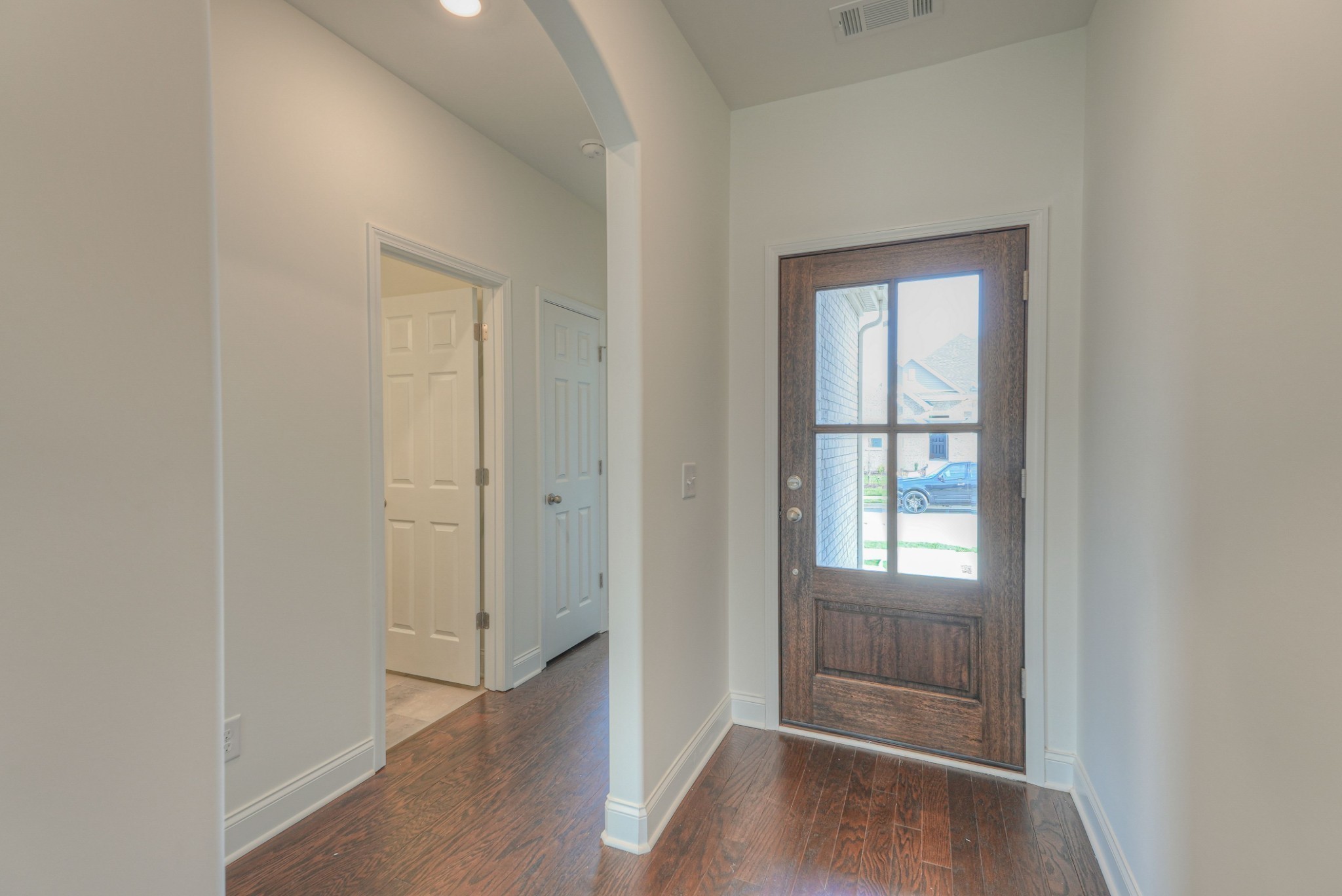 Image 4 of 12 For 3106 Silver Palm Drive