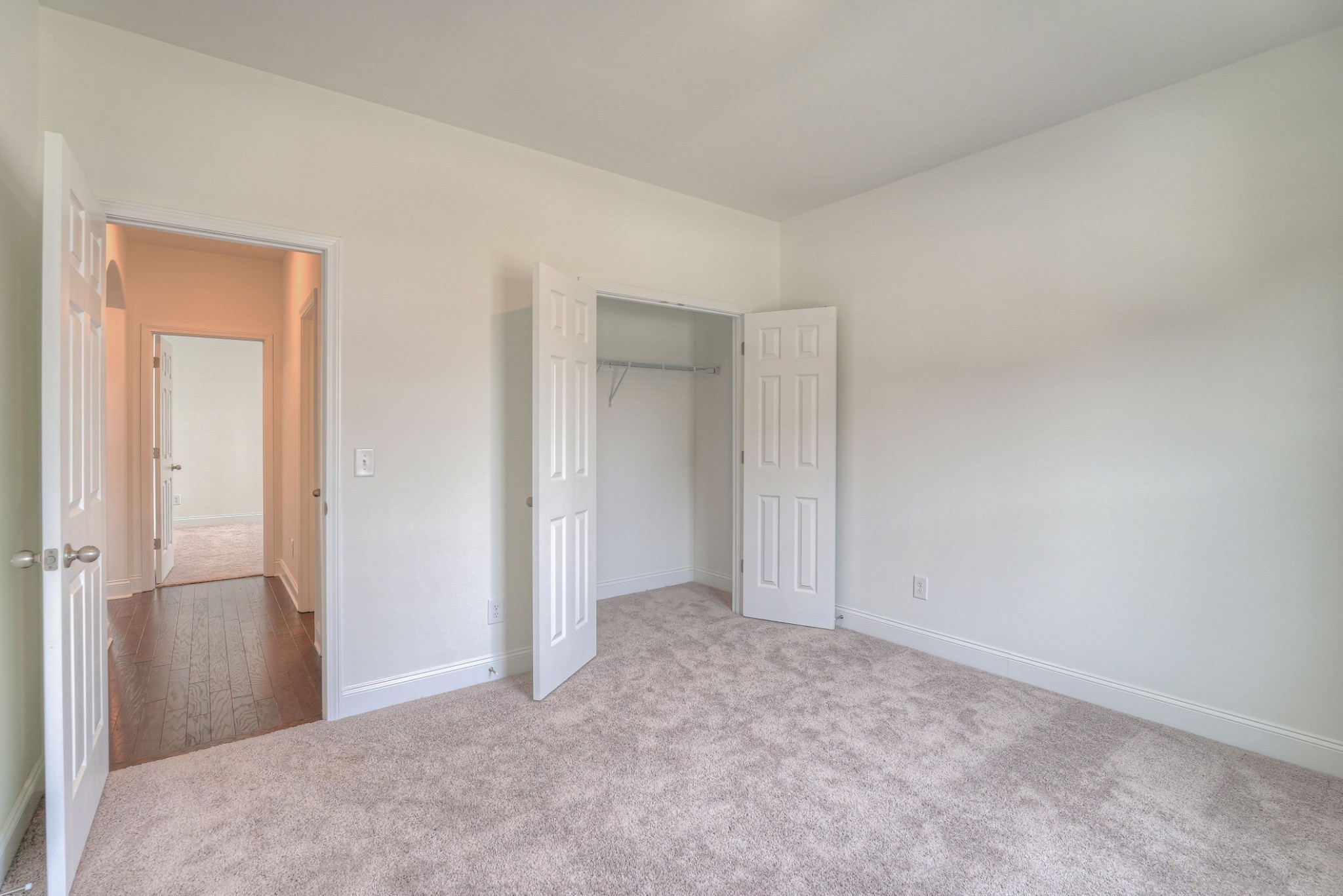 Image 5 of 12 For 3106 Silver Palm Drive