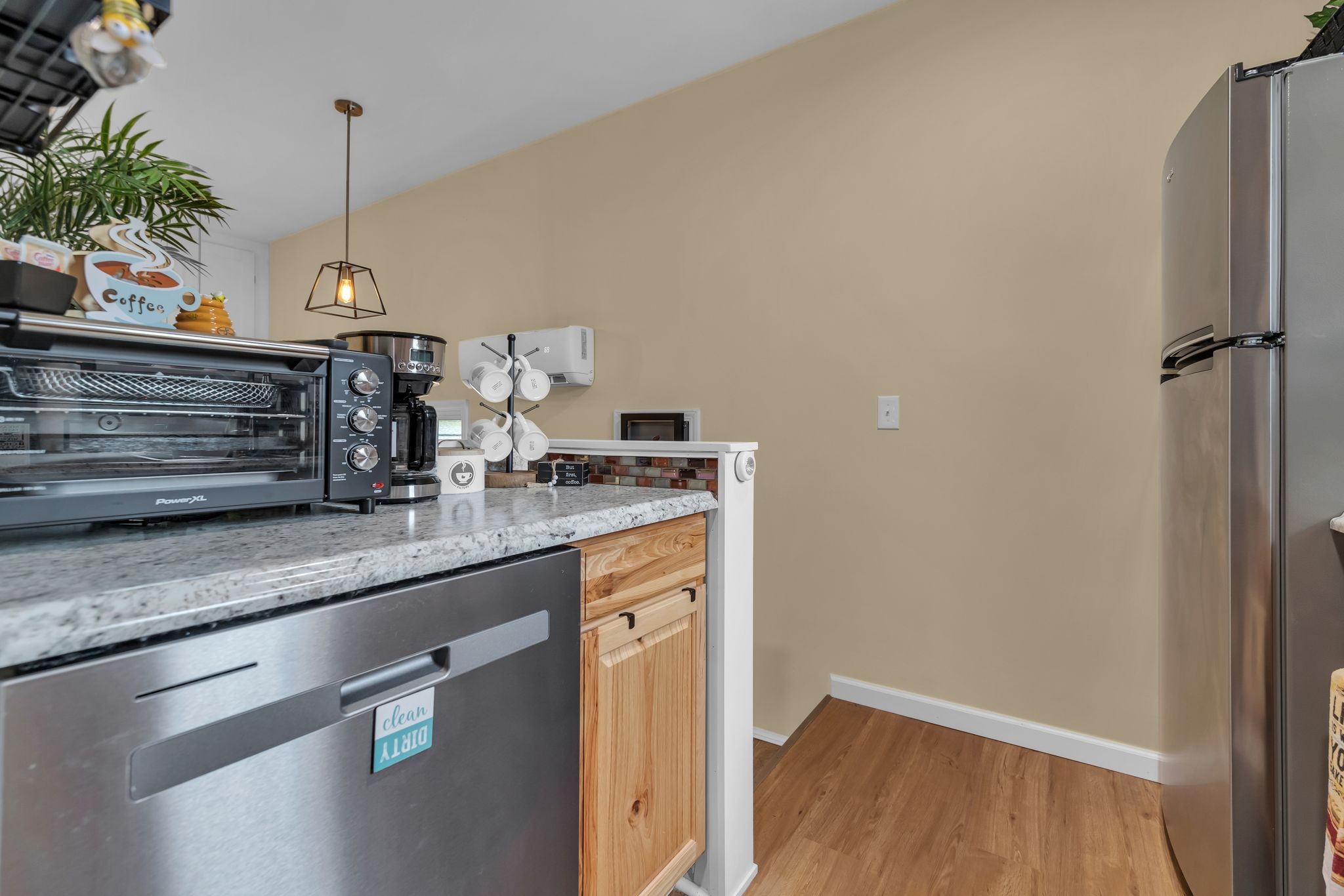 Image 14 of 37 For 9850 191st Avenue