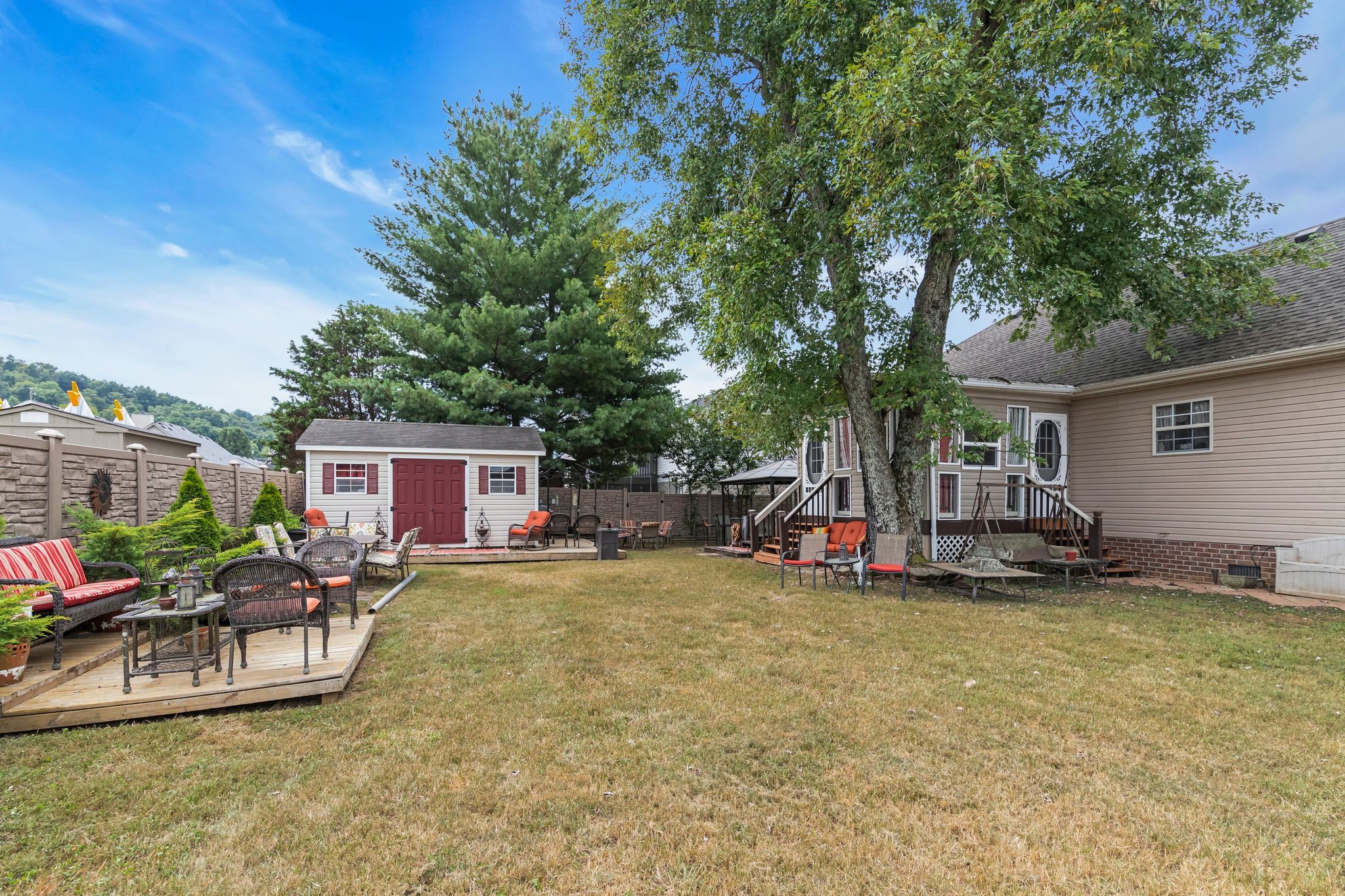 Image 21 of 37 For 9850 191st Avenue