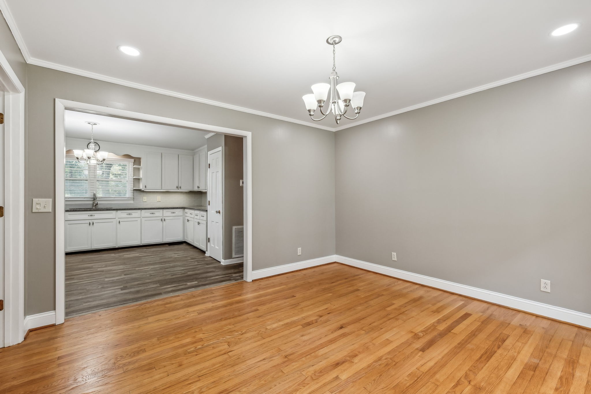 Image 14 of 26 For 1402 Arredondo Drive