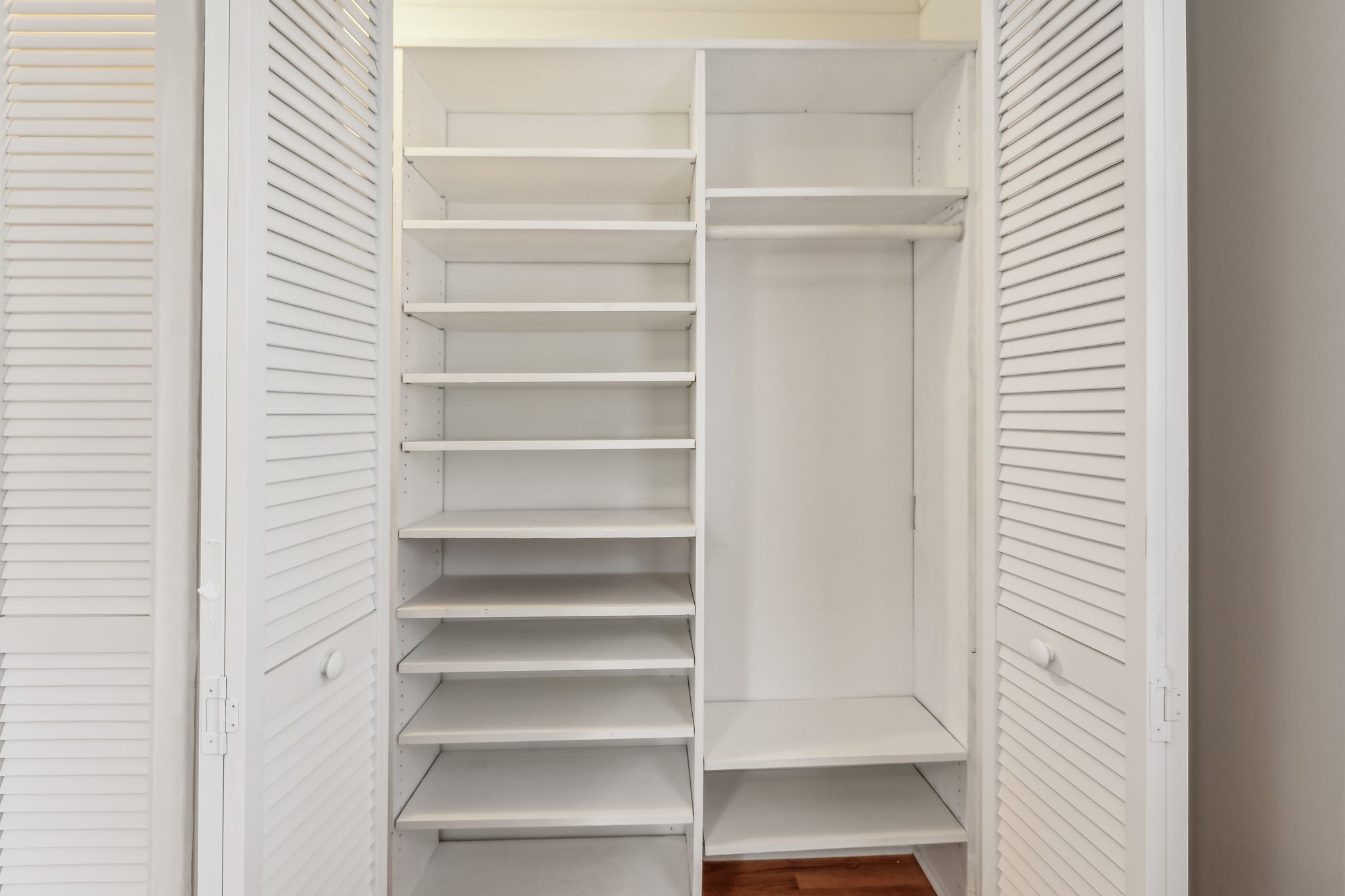 Image 7 of 26 For 1402 Arredondo Drive