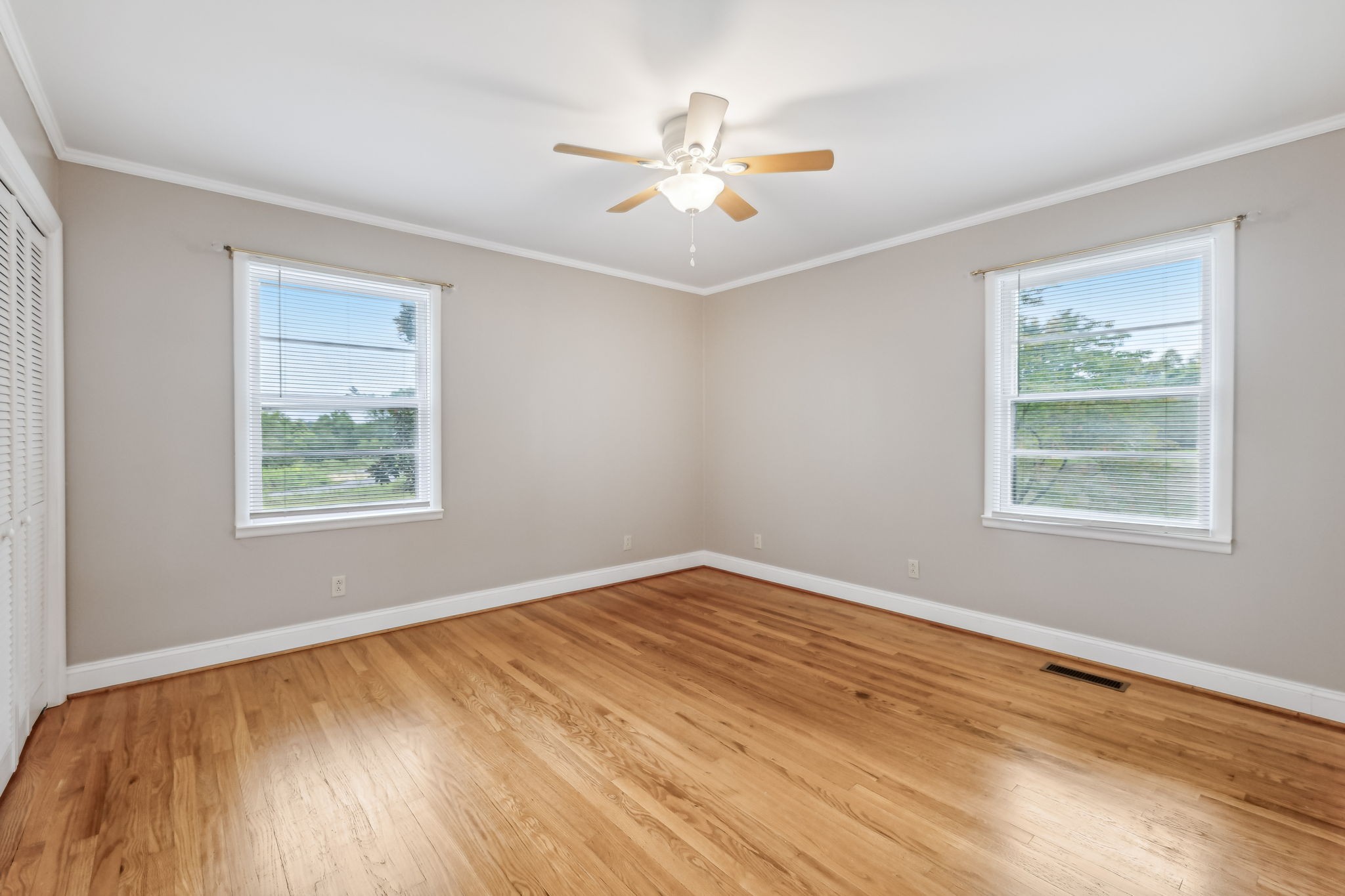 Image 8 of 26 For 1402 Arredondo Drive
