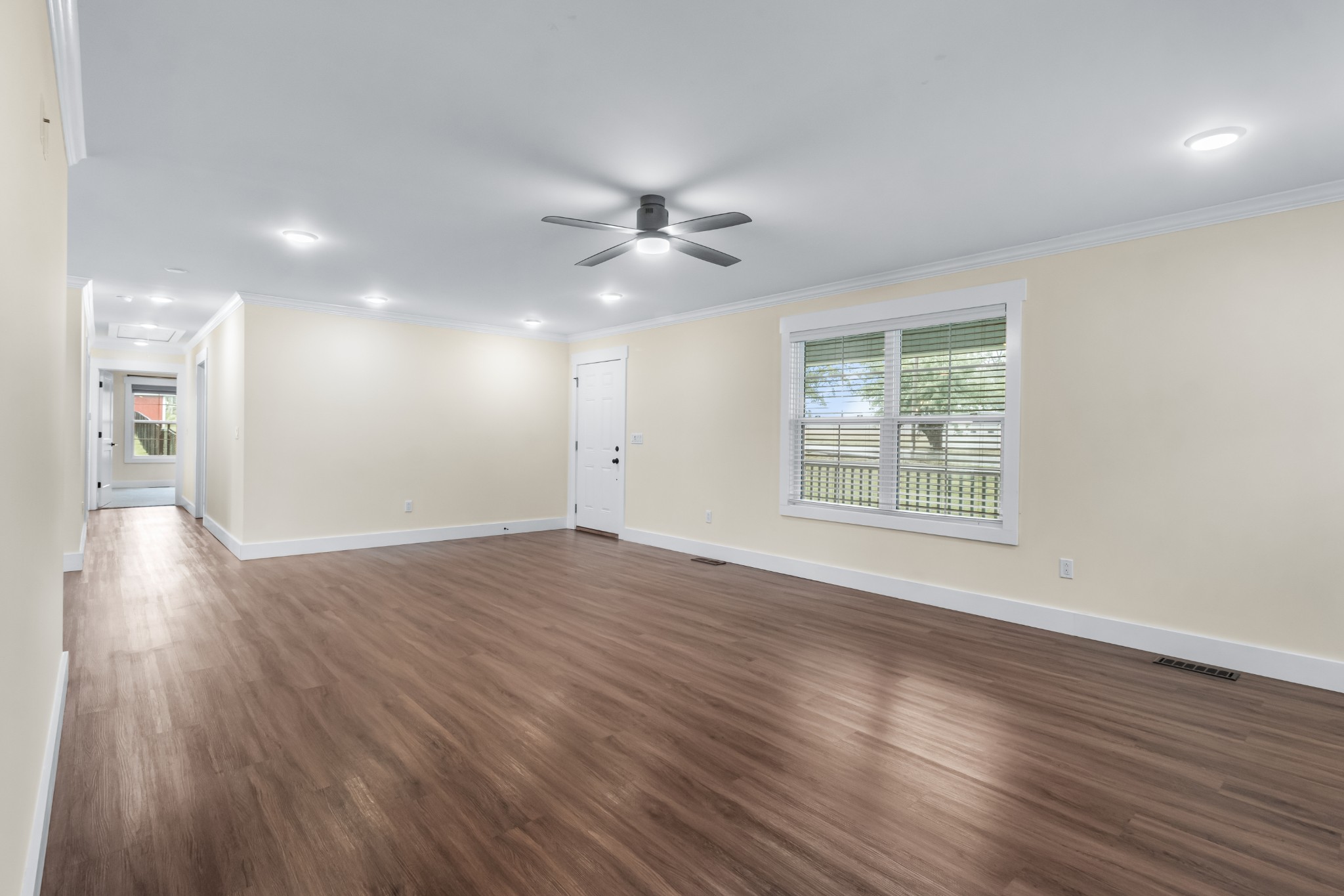 Image 10 of 44 For 11732 91st Circle