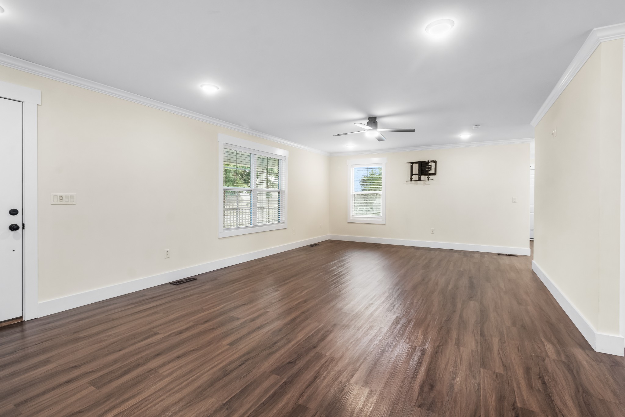 Image 8 of 44 For 11732 91st Circle