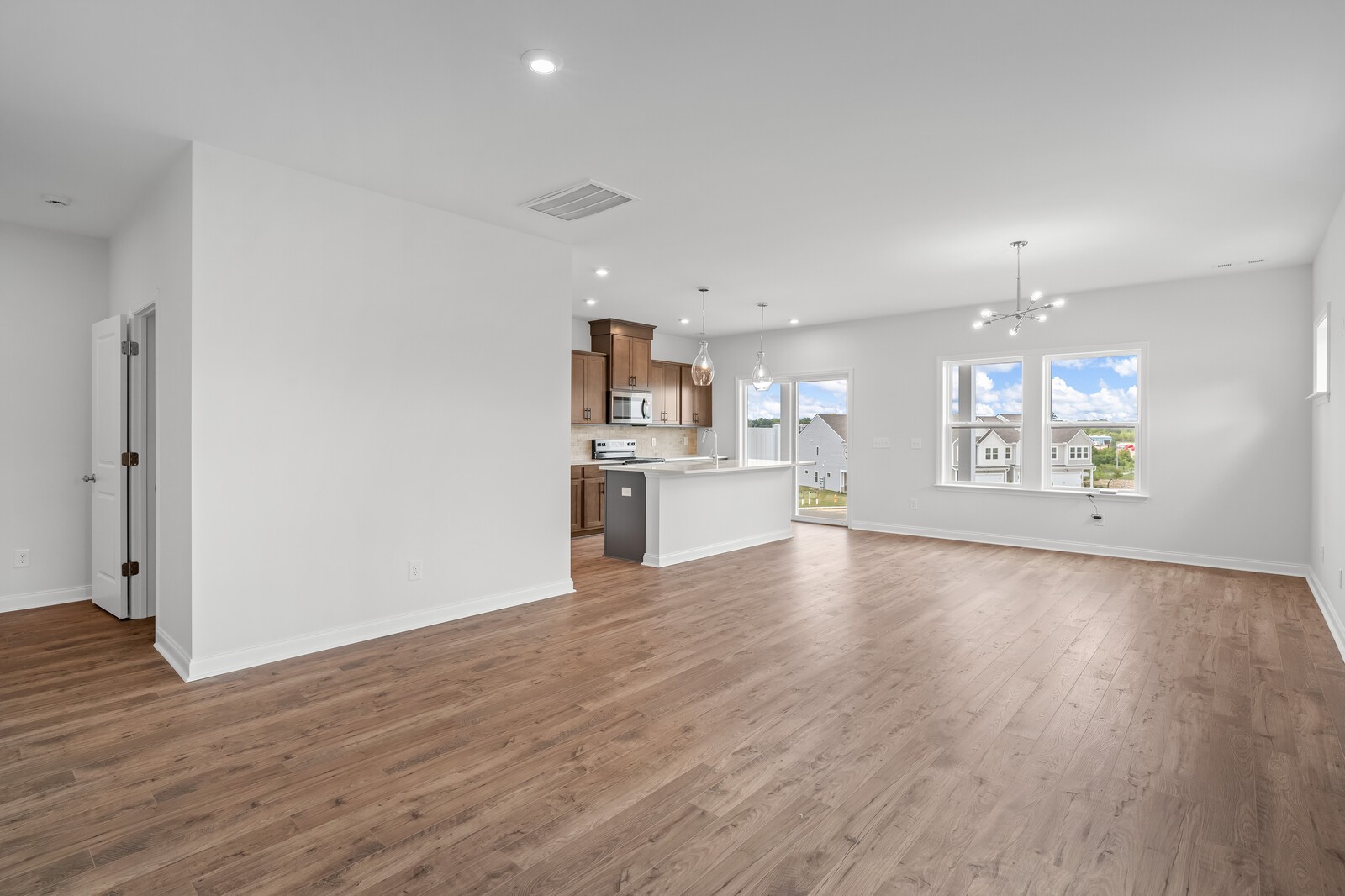 Image 7 of 44 For 5894 77th Court