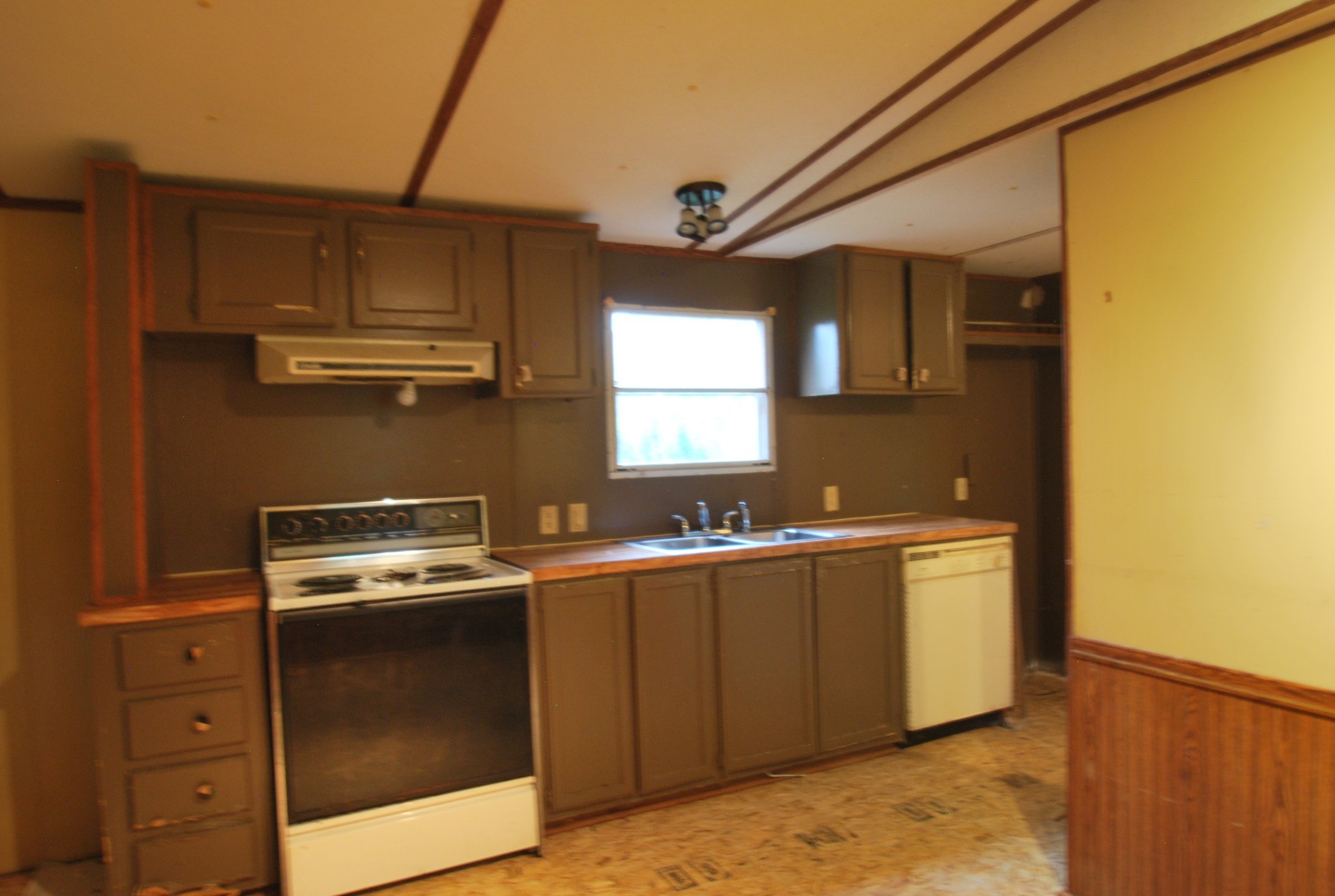 Listing photo id 6 for 11729 Coquina Court