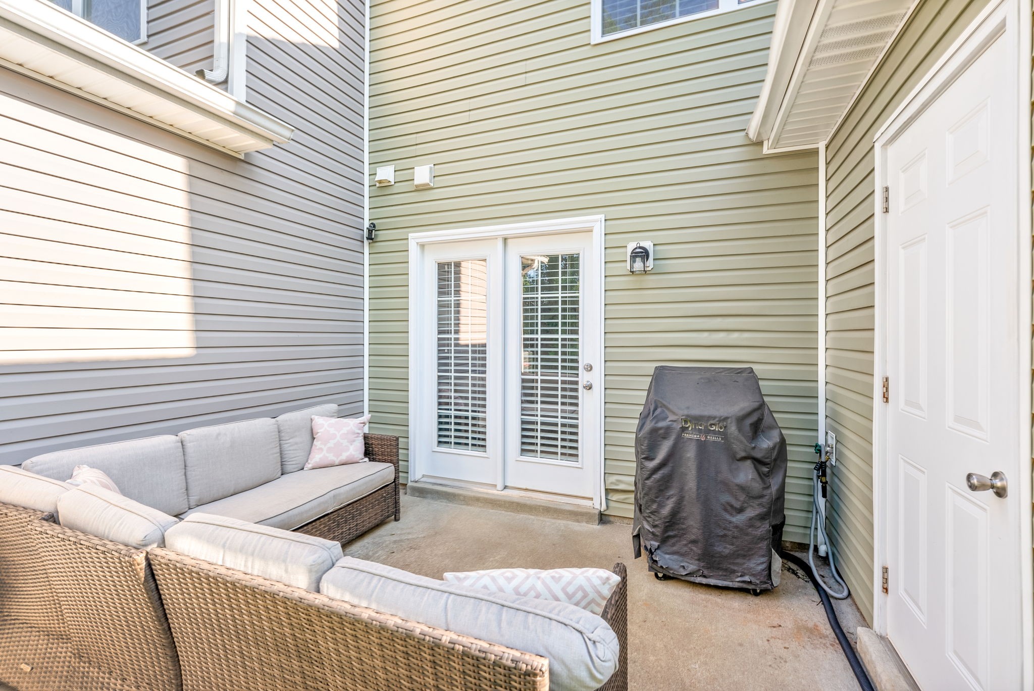 Image 27 of 94 For 1427 161st Street