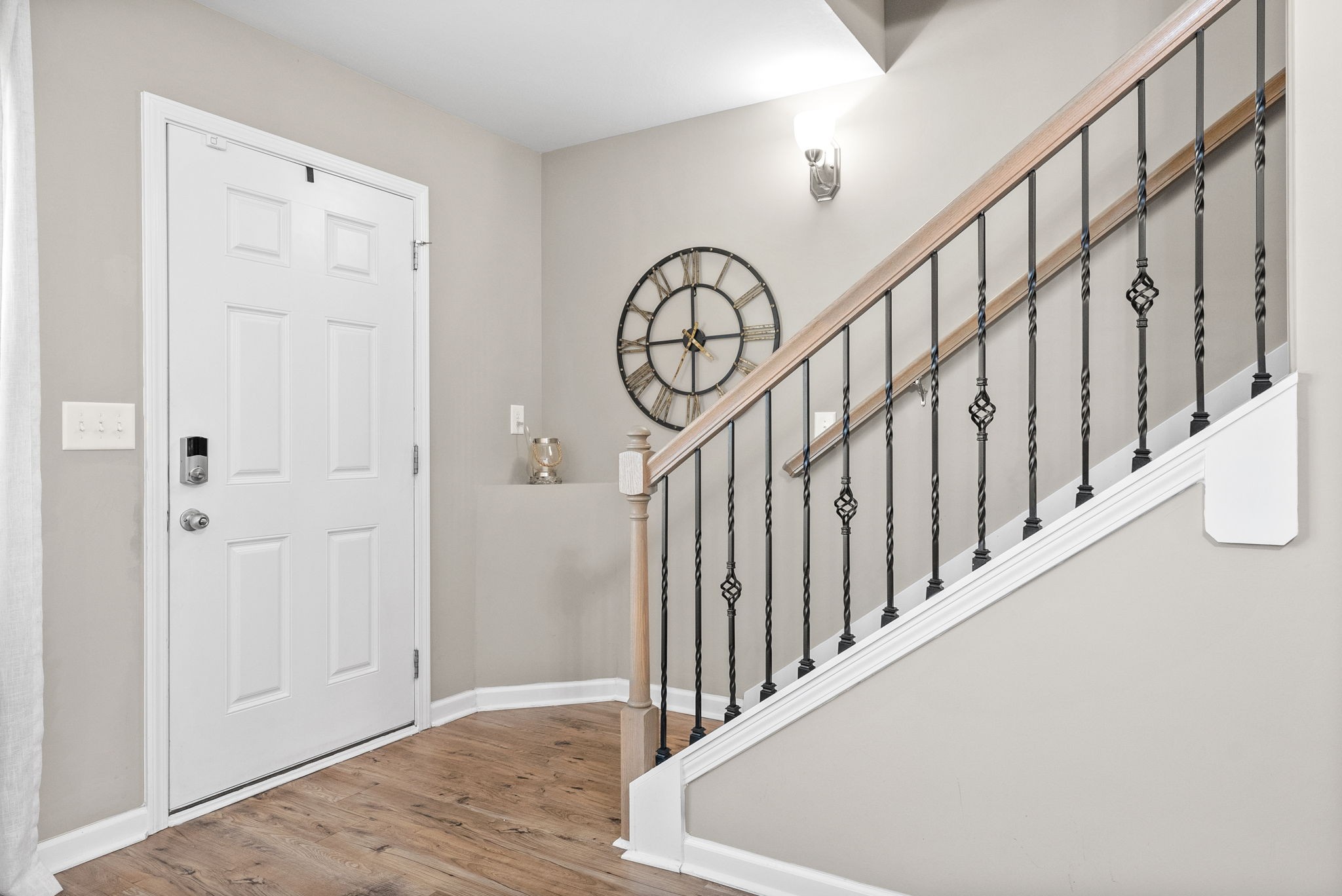 Image 3 of 94 For 1427 161st Street