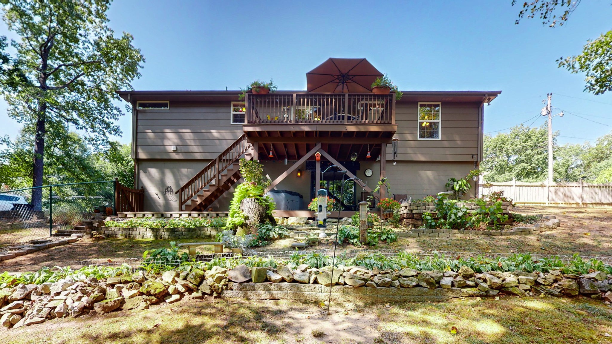 Image 6 of 30 For 835 Rosemary Point