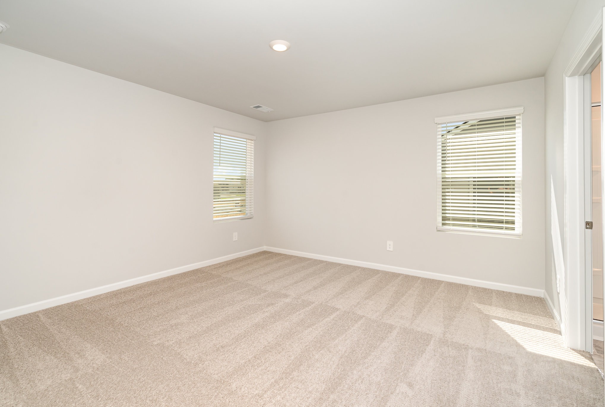 Image 14 of 43 For 8722 60th Circle