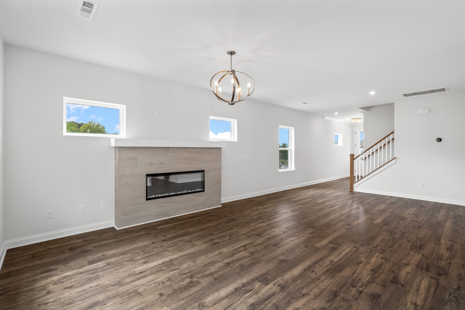 Image 11 of 25 For 5389 65th Street