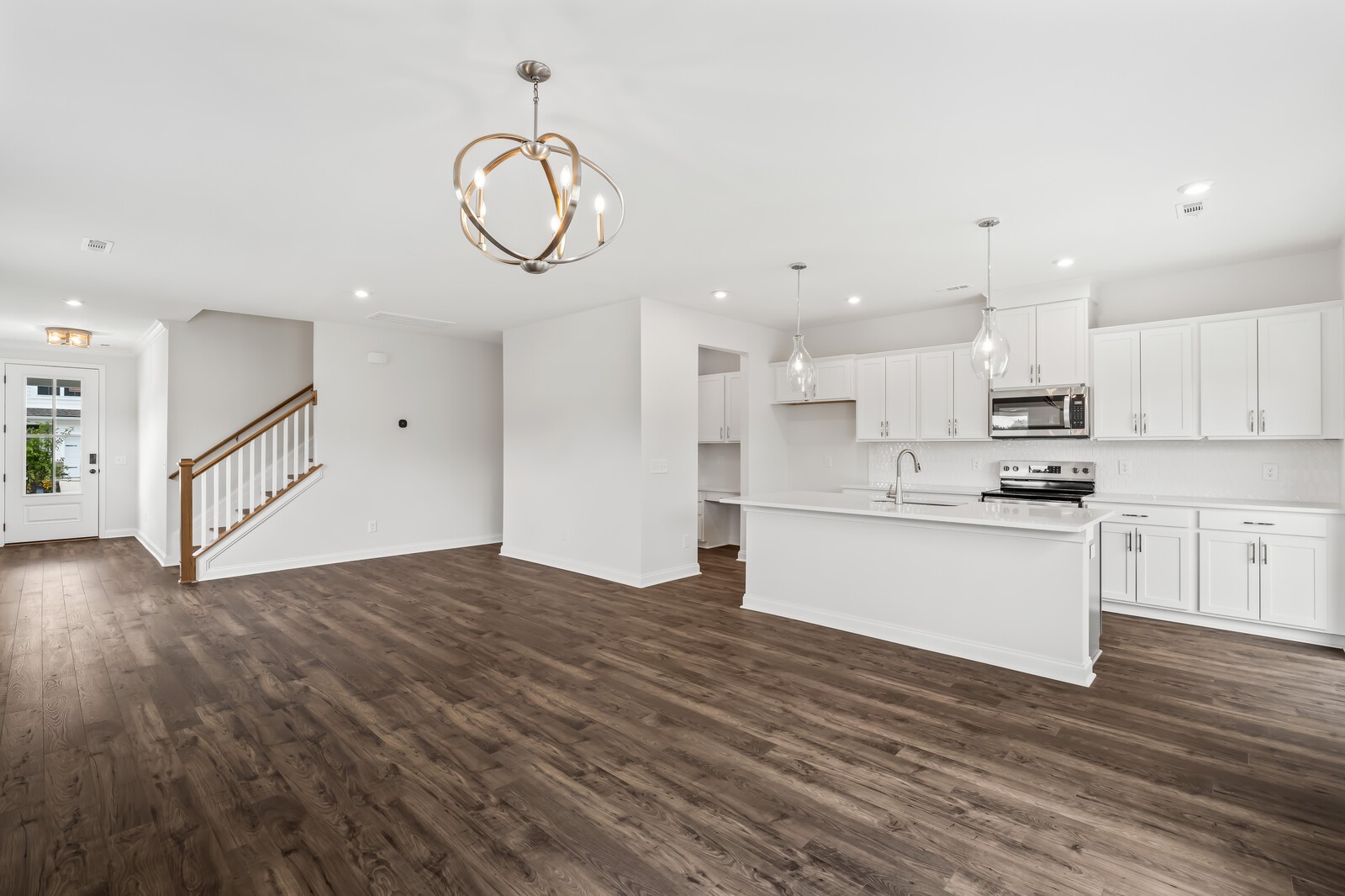 Image 12 of 25 For 5389 65th Street