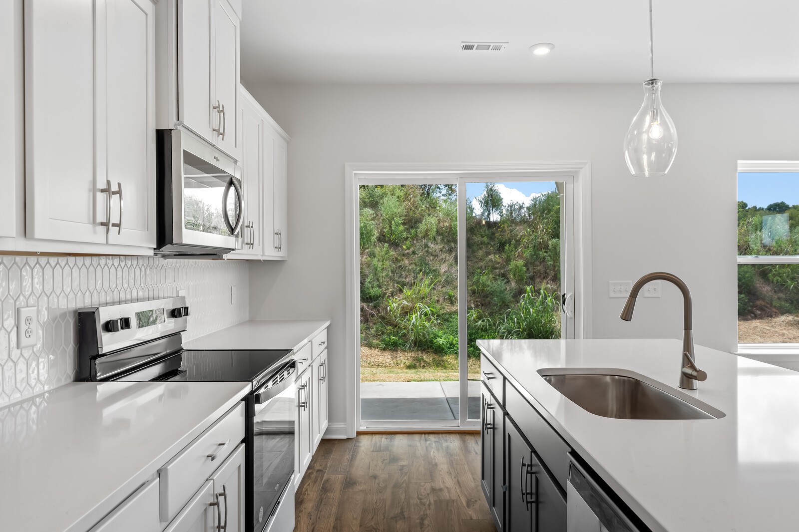 Image 16 of 25 For 5389 65th Street
