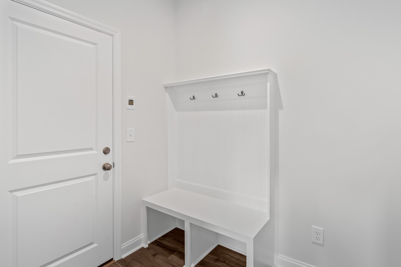 Image 20 of 25 For 5389 65th Street