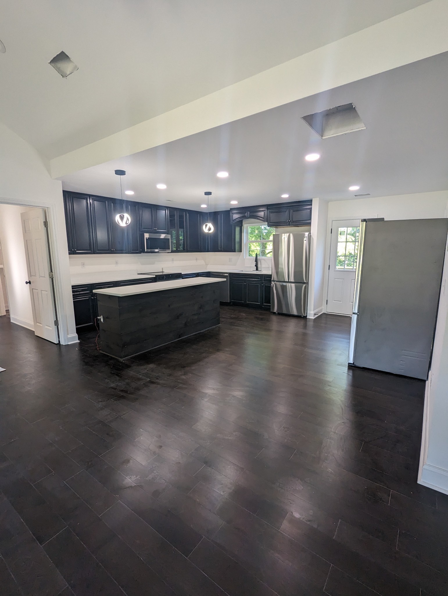 Image 15 of 25 For 11815 15th Lane