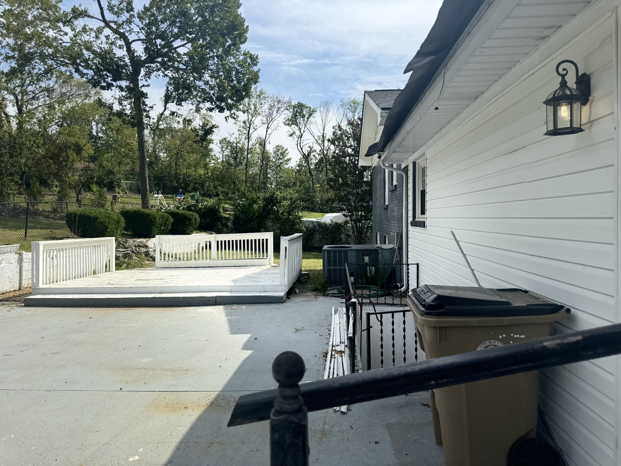 Image 7 of 24 For 546 Midway Drive B