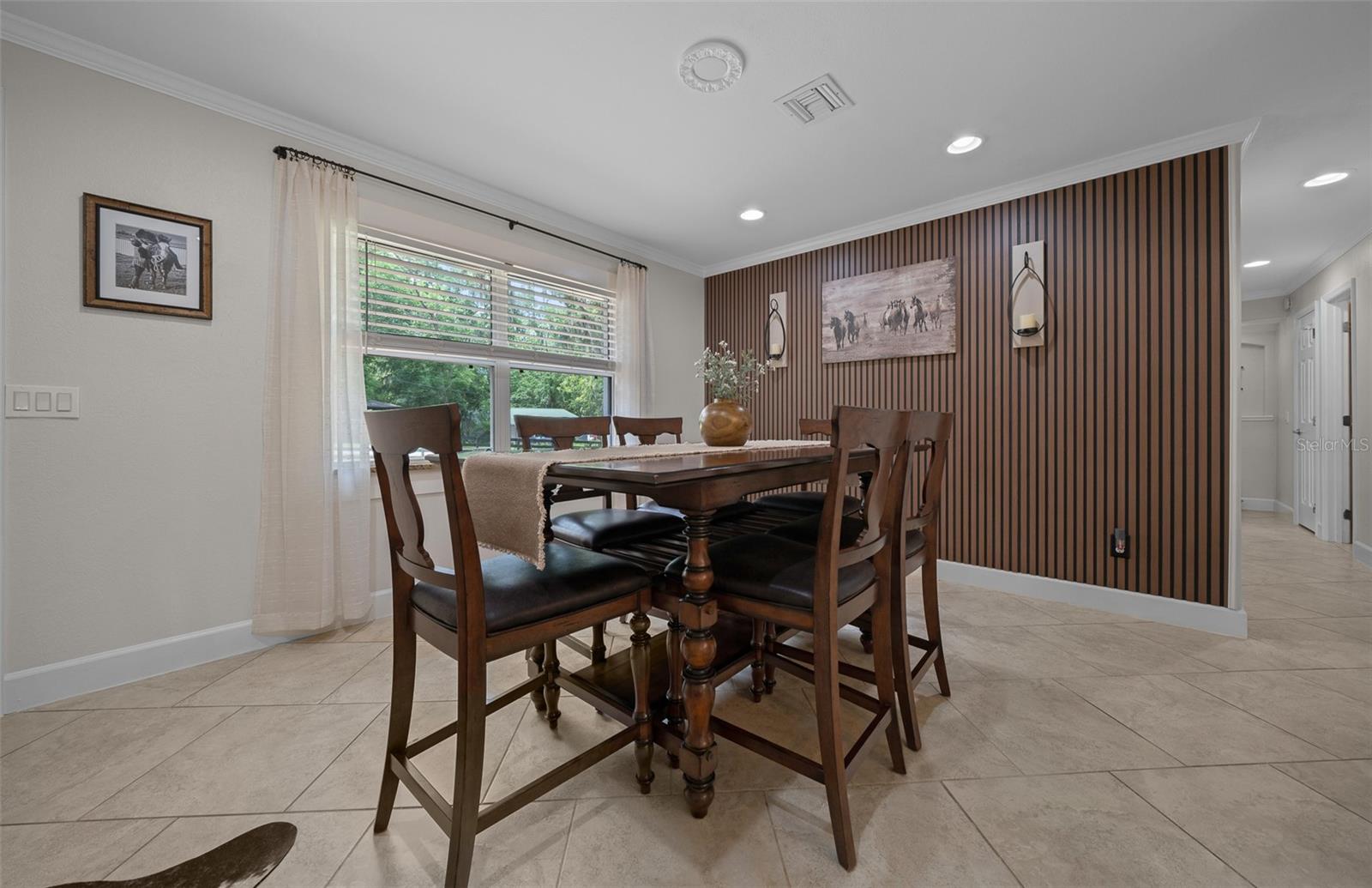Image 10 of 39 For 530 35th Street