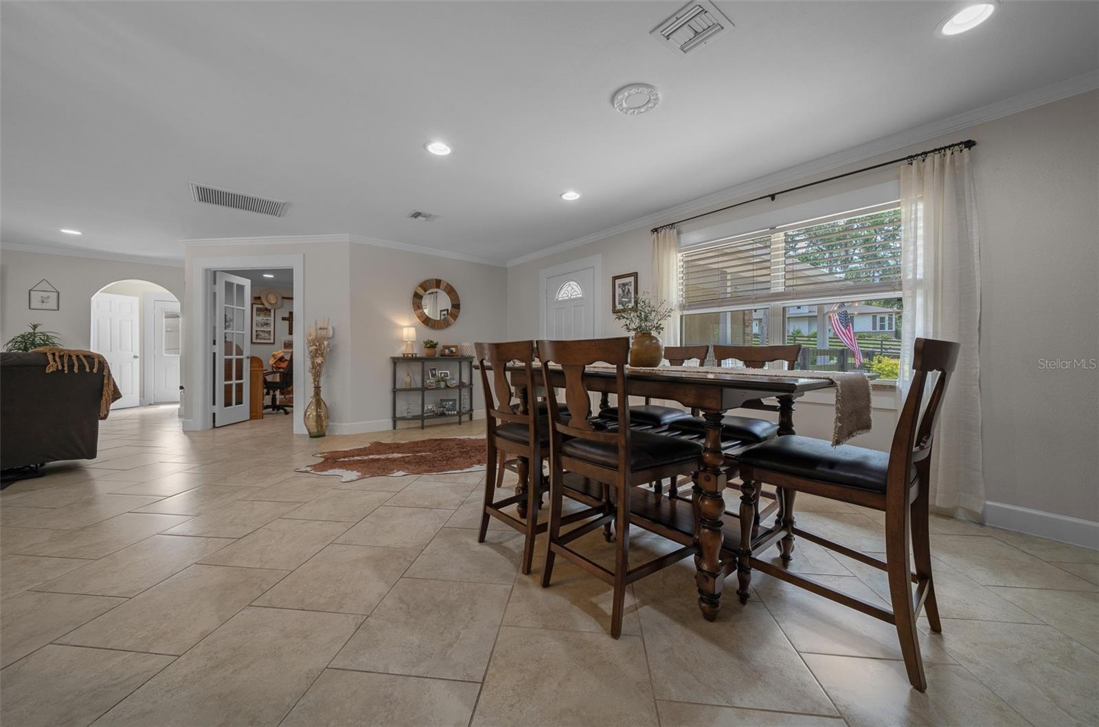 Image 11 of 39 For 530 35th Street