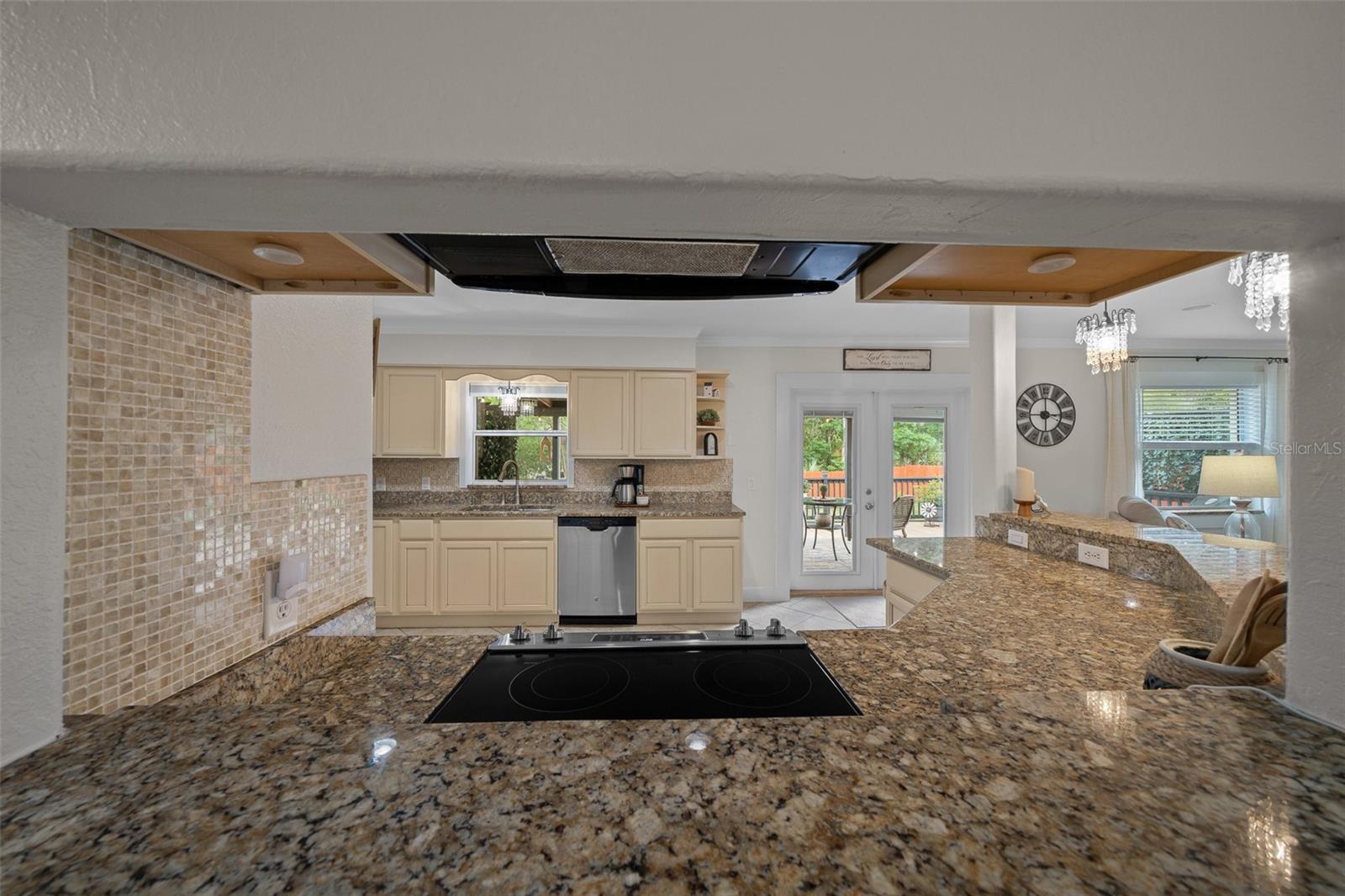 Image 13 of 39 For 530 35th Street