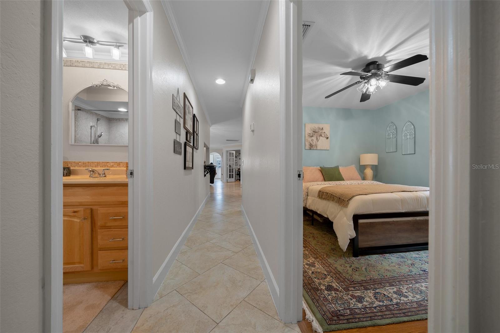 Image 21 of 39 For 530 35th Street