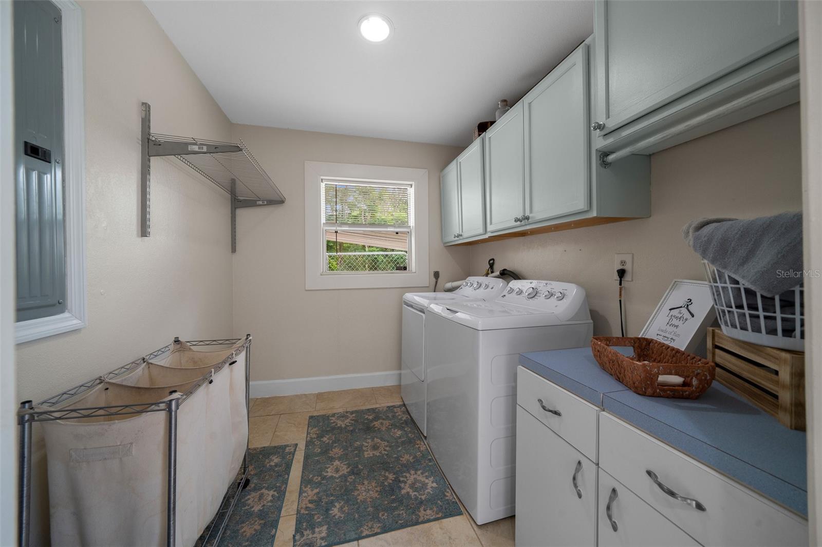 Image 28 of 39 For 530 35th Street