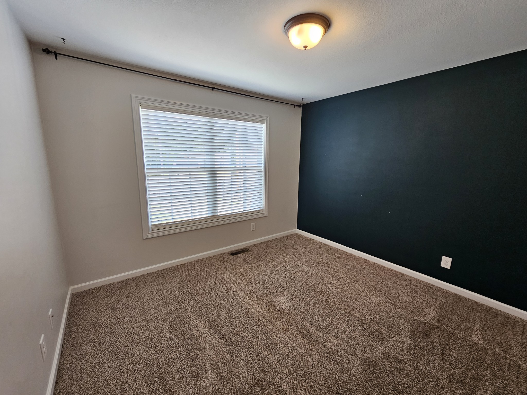 Image 12 of 18 For 2848 11th Street