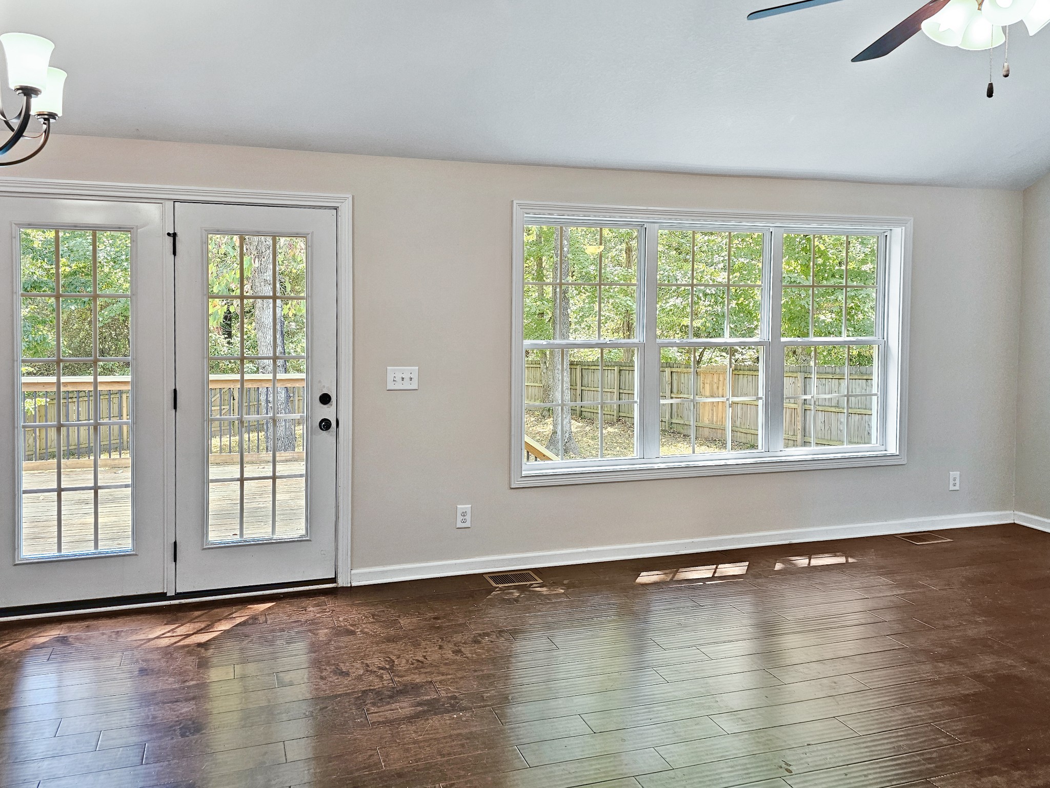 Image 4 of 18 For 2848 11th Street