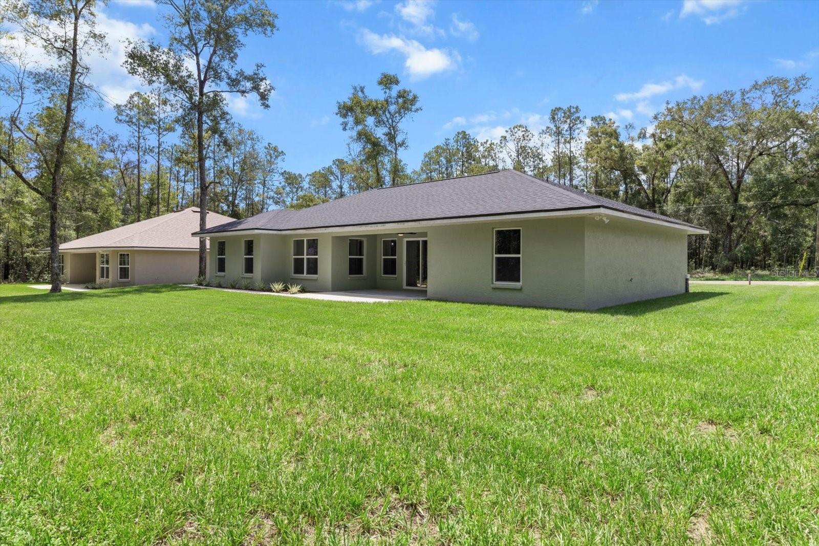 Listing photo id 37 for 339 Enfield Lane