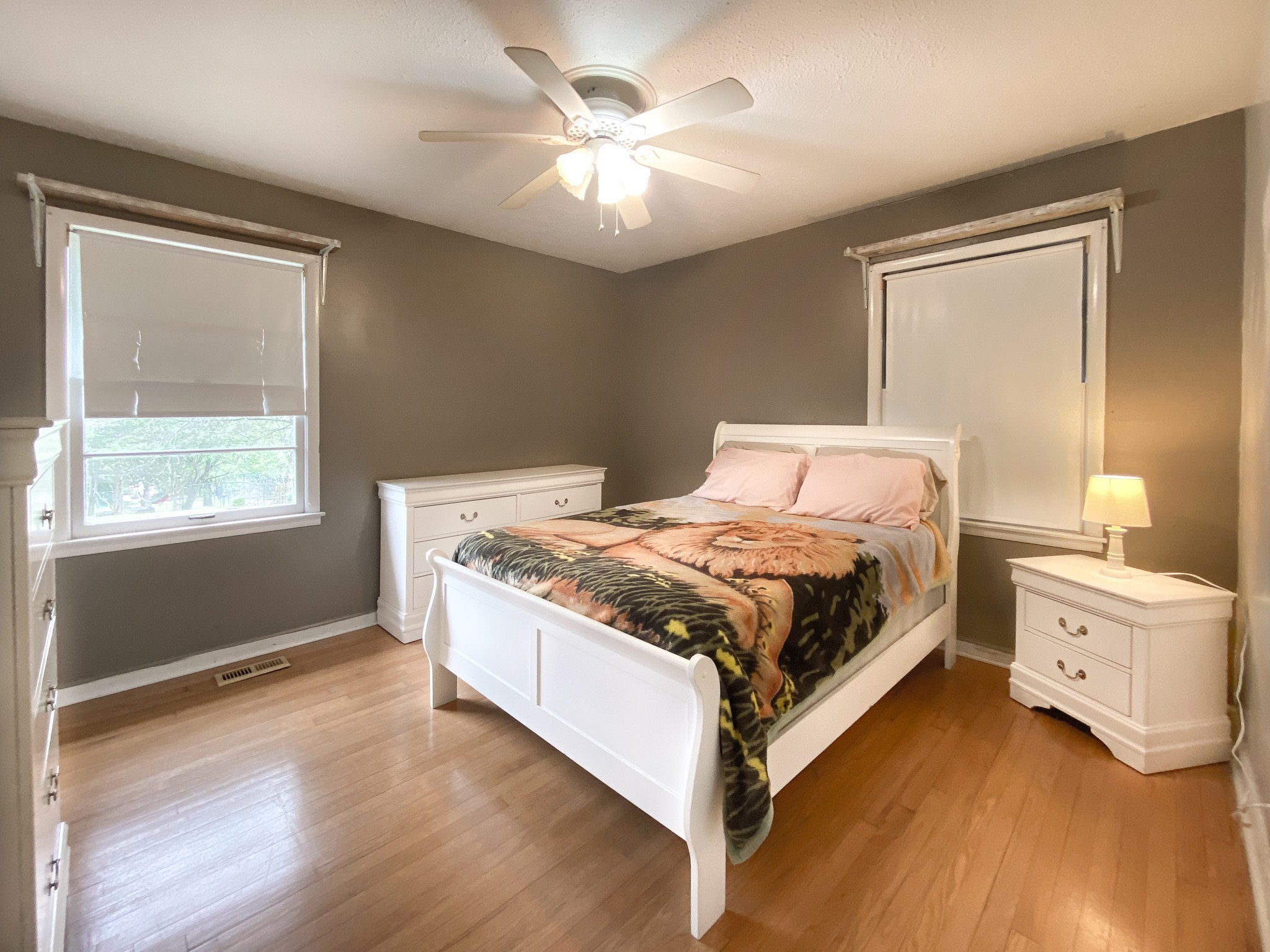 Image 12 of 56 For 514 Saint Andrews Boulevard