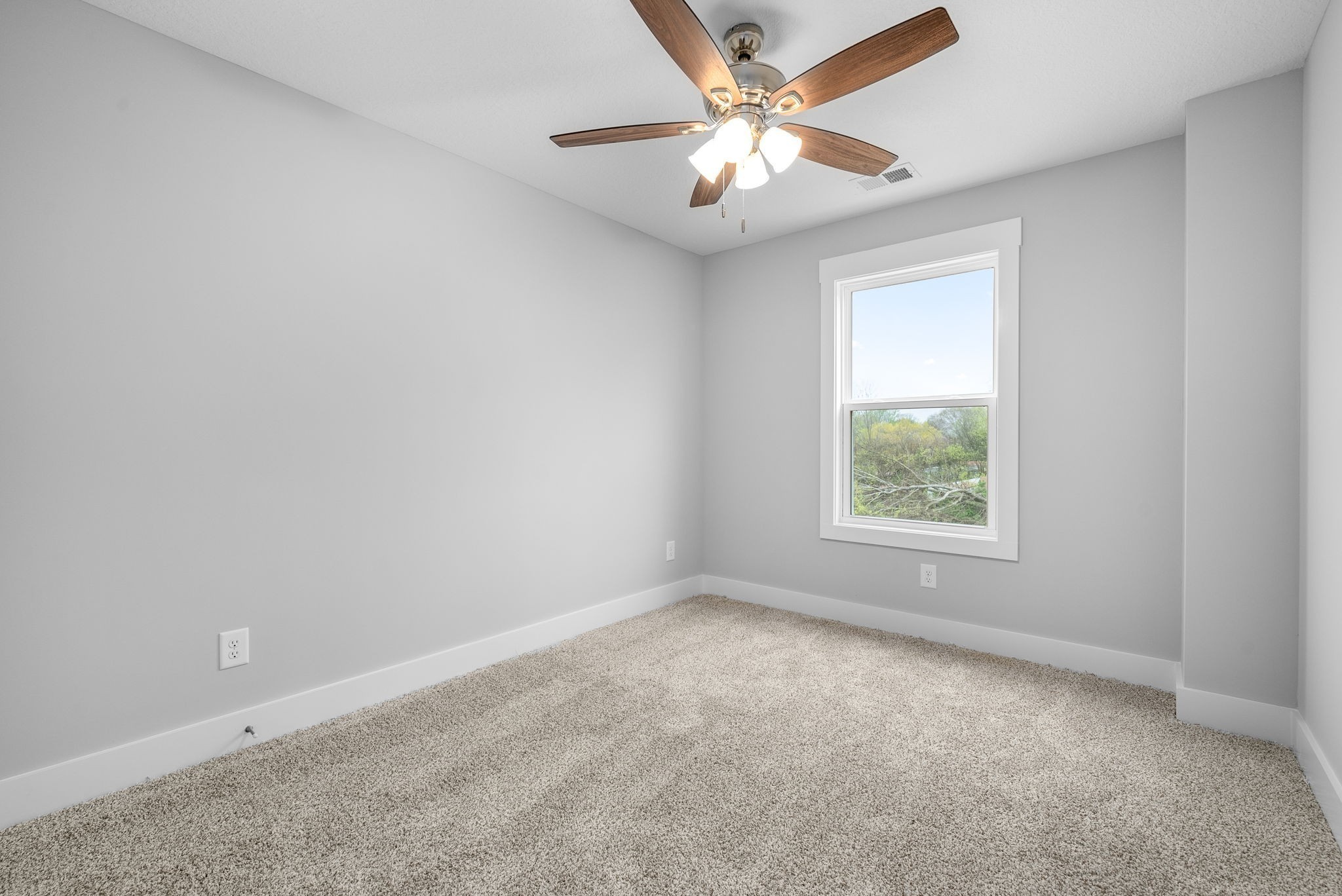 Image 24 of 83 For 5949 164th Court