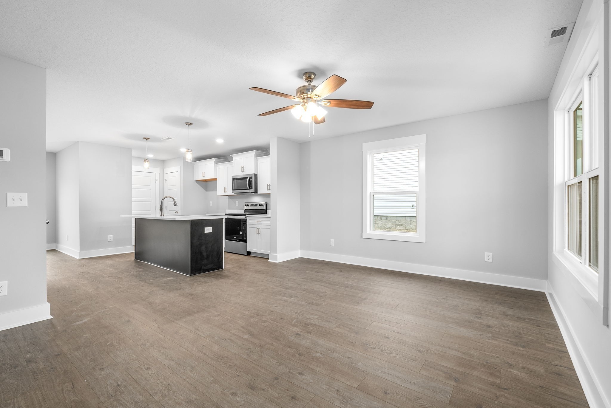 Image 6 of 83 For 5949 164th Court