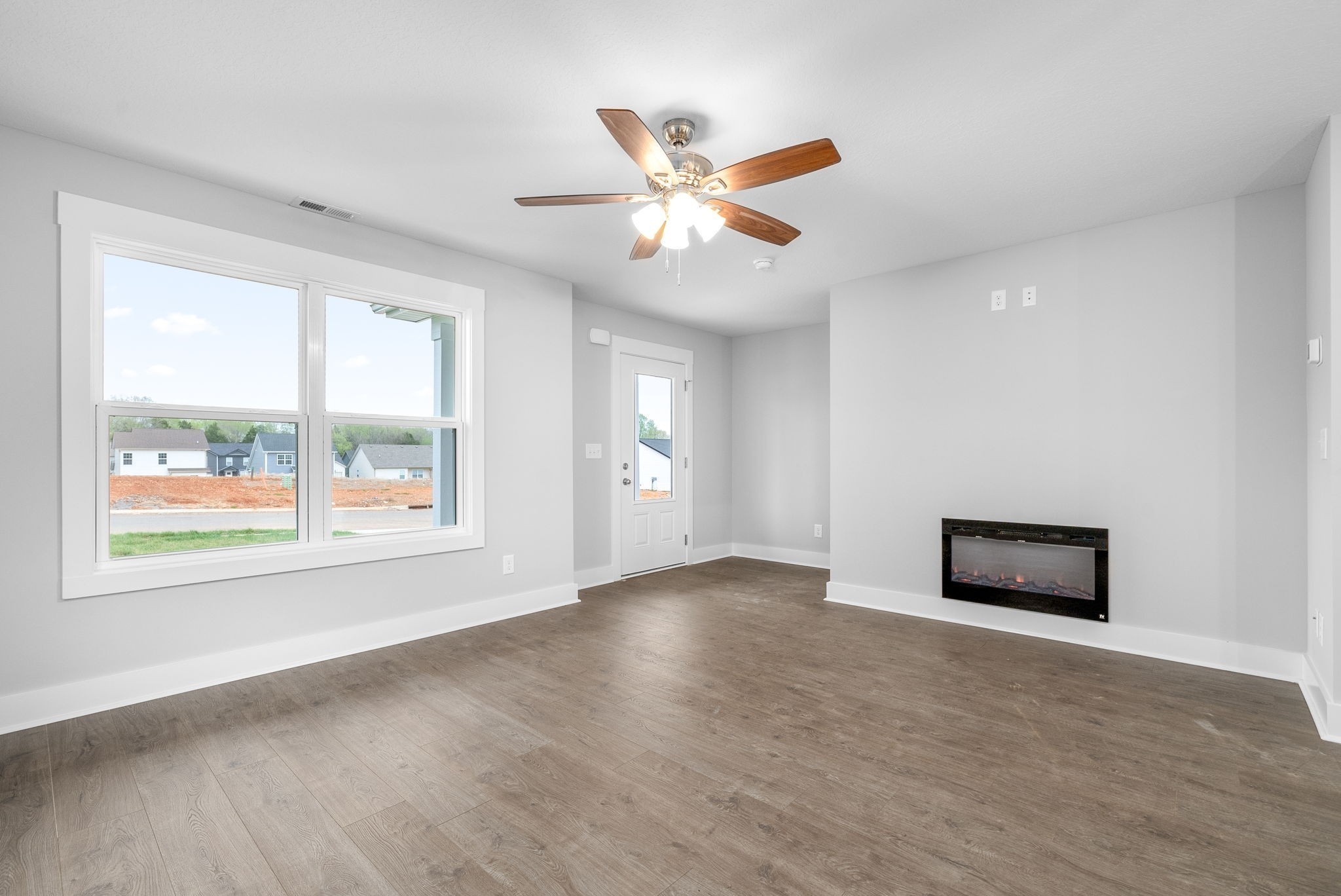 Image 8 of 83 For 5949 164th Court