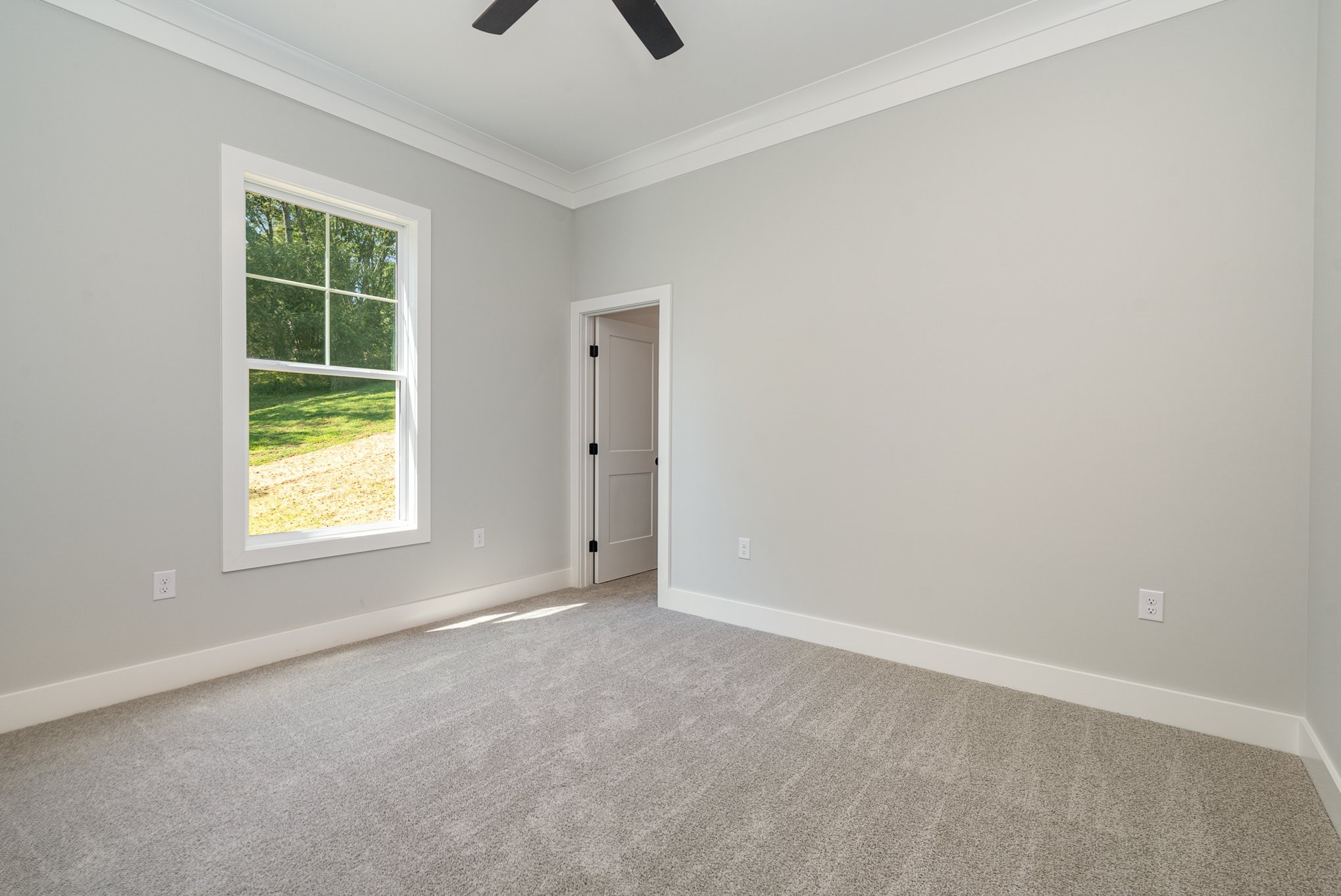 Image 23 of 47 For 10739 44th Terrace