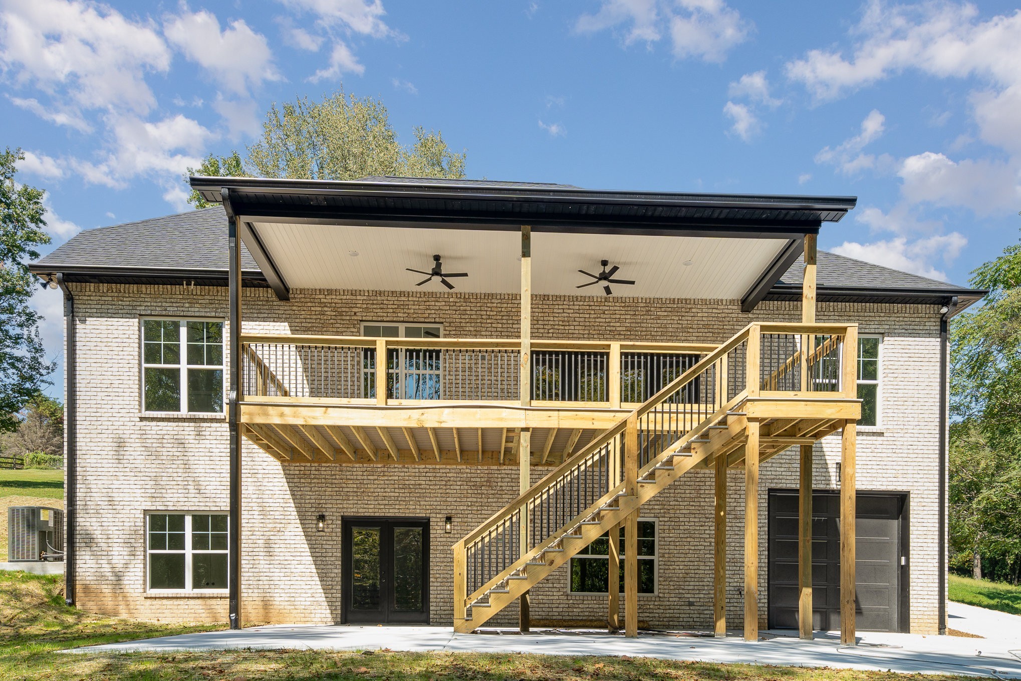 Image 34 of 47 For 10739 44th Terrace