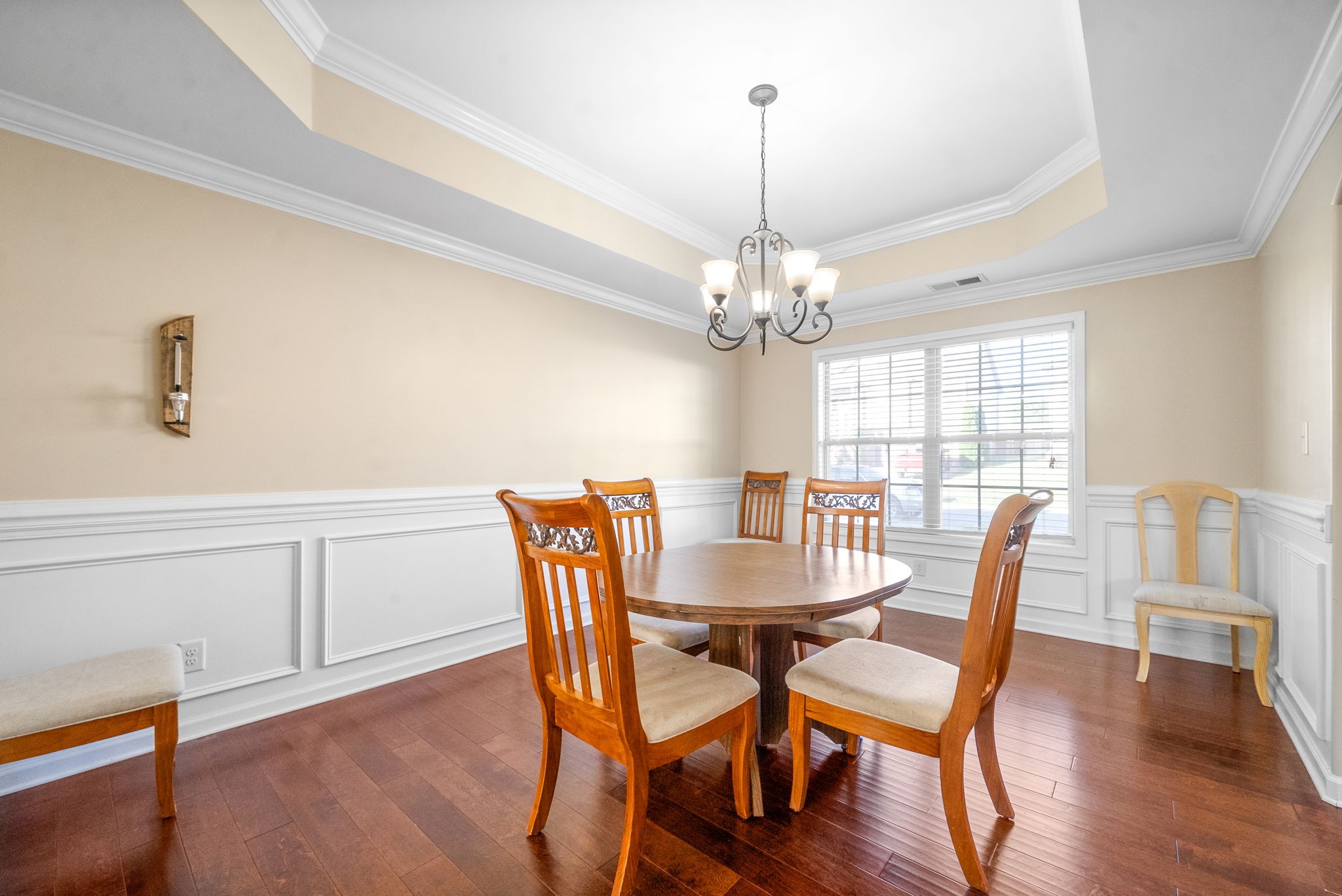 Image 12 of 26 For 834 10th Avenue