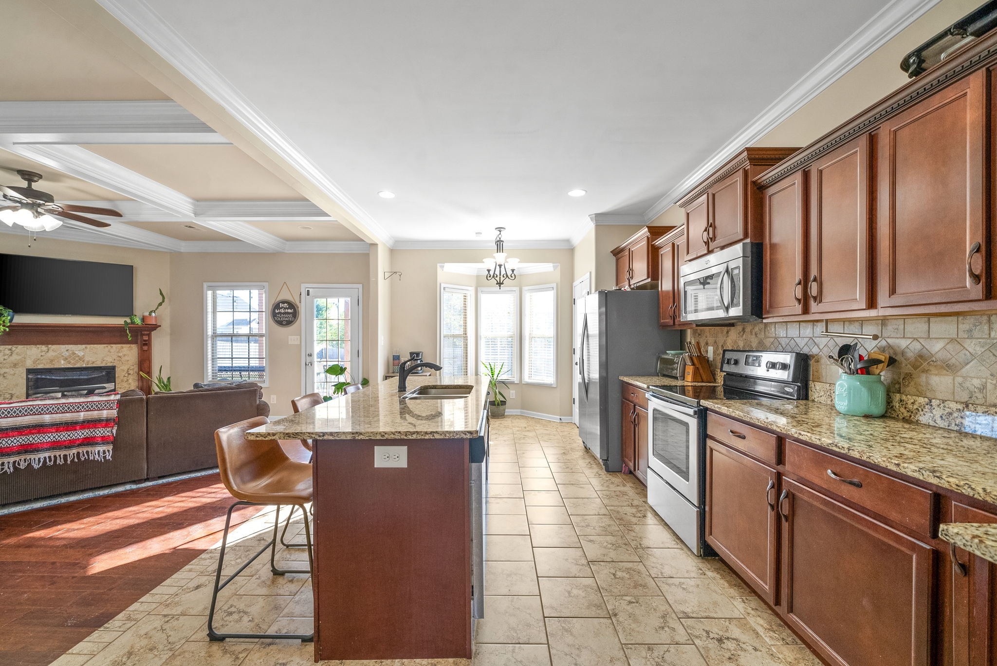 Image 15 of 26 For 834 10th Avenue