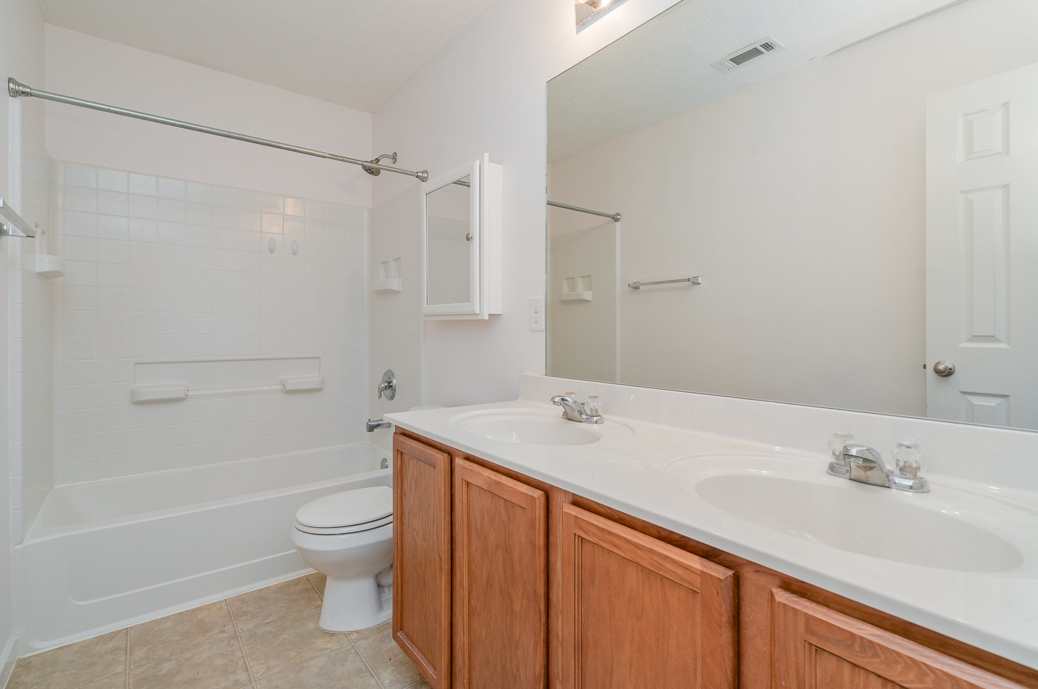 Image 23 of 32 For 15581 11th Terrace Road