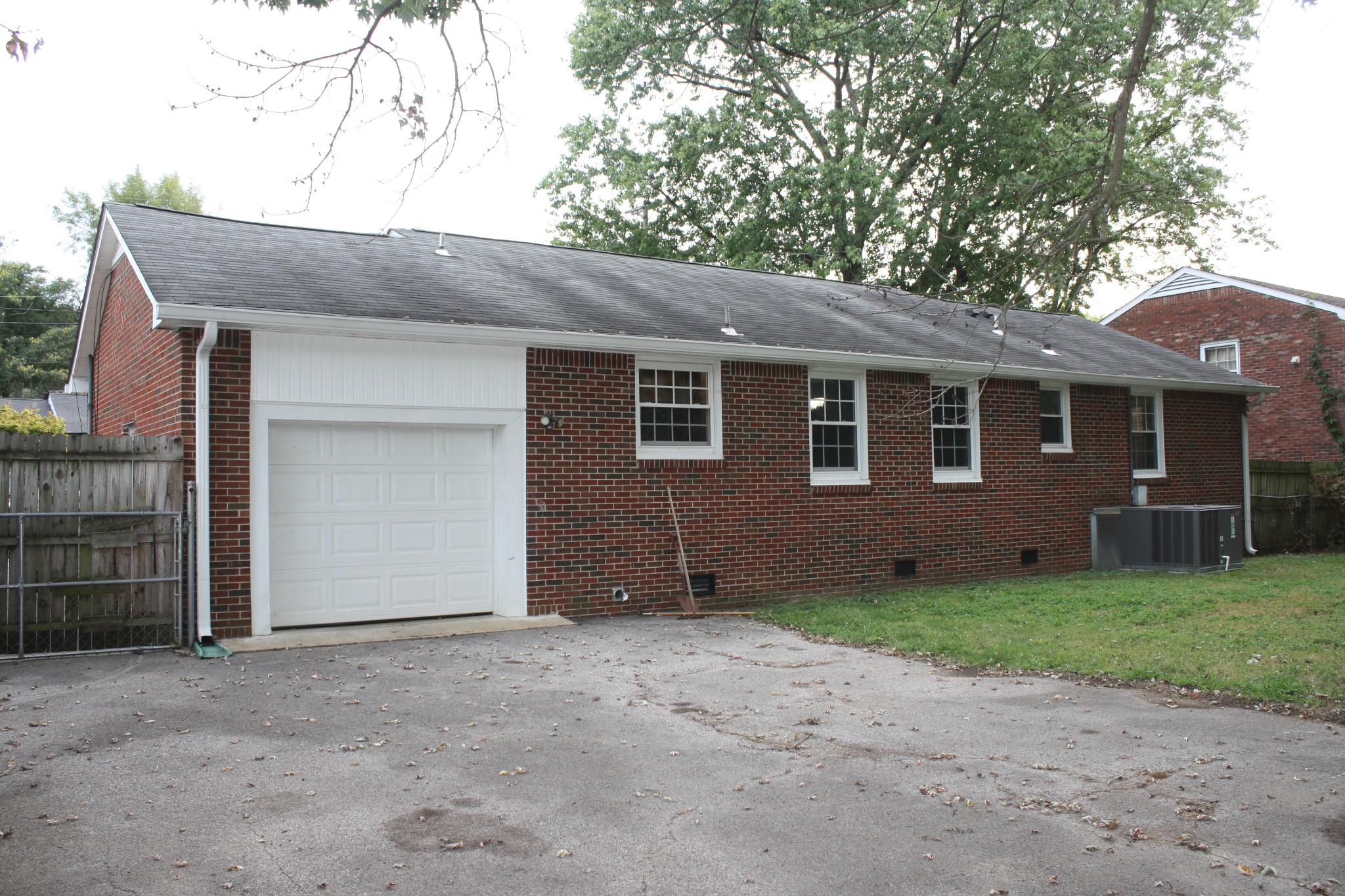 Image 21 of 39 For 8874 95th Street E