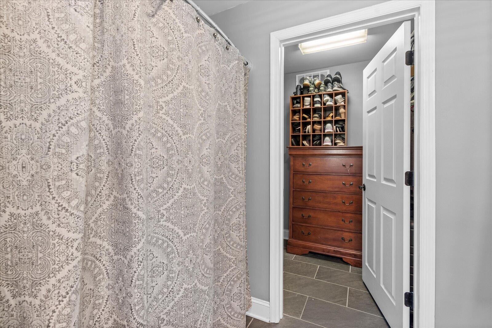 Image 20 of 22 For 5959 Winkler Road 114