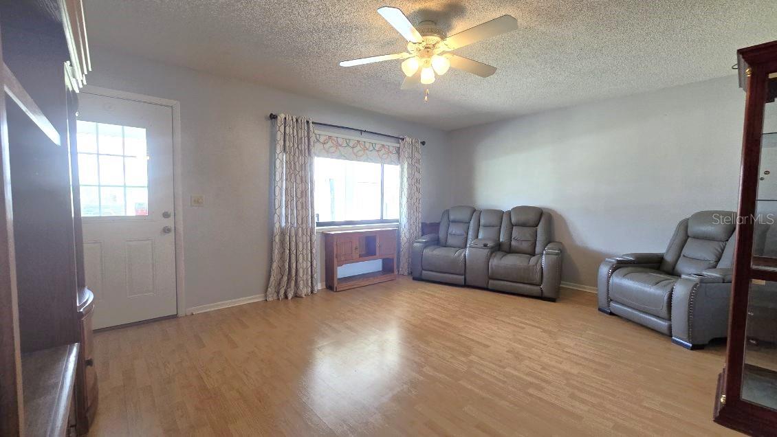 Image 10 of 51 For 9430 102nd Place