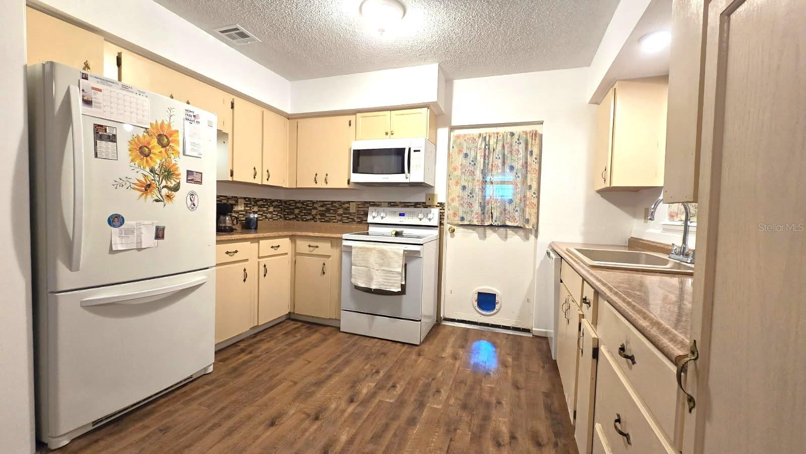 Image 12 of 51 For 9430 102nd Place